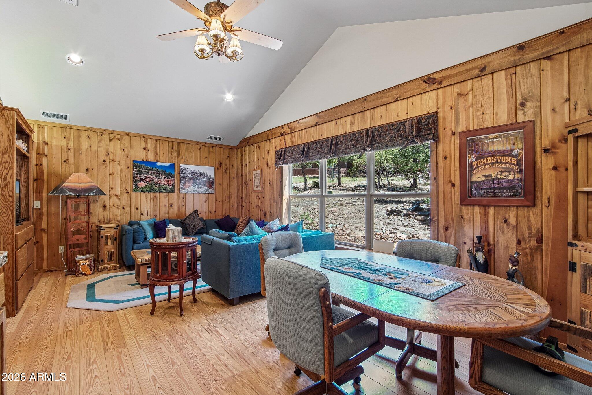 PORTAL PINE CREEK CANYON 4 - Residential