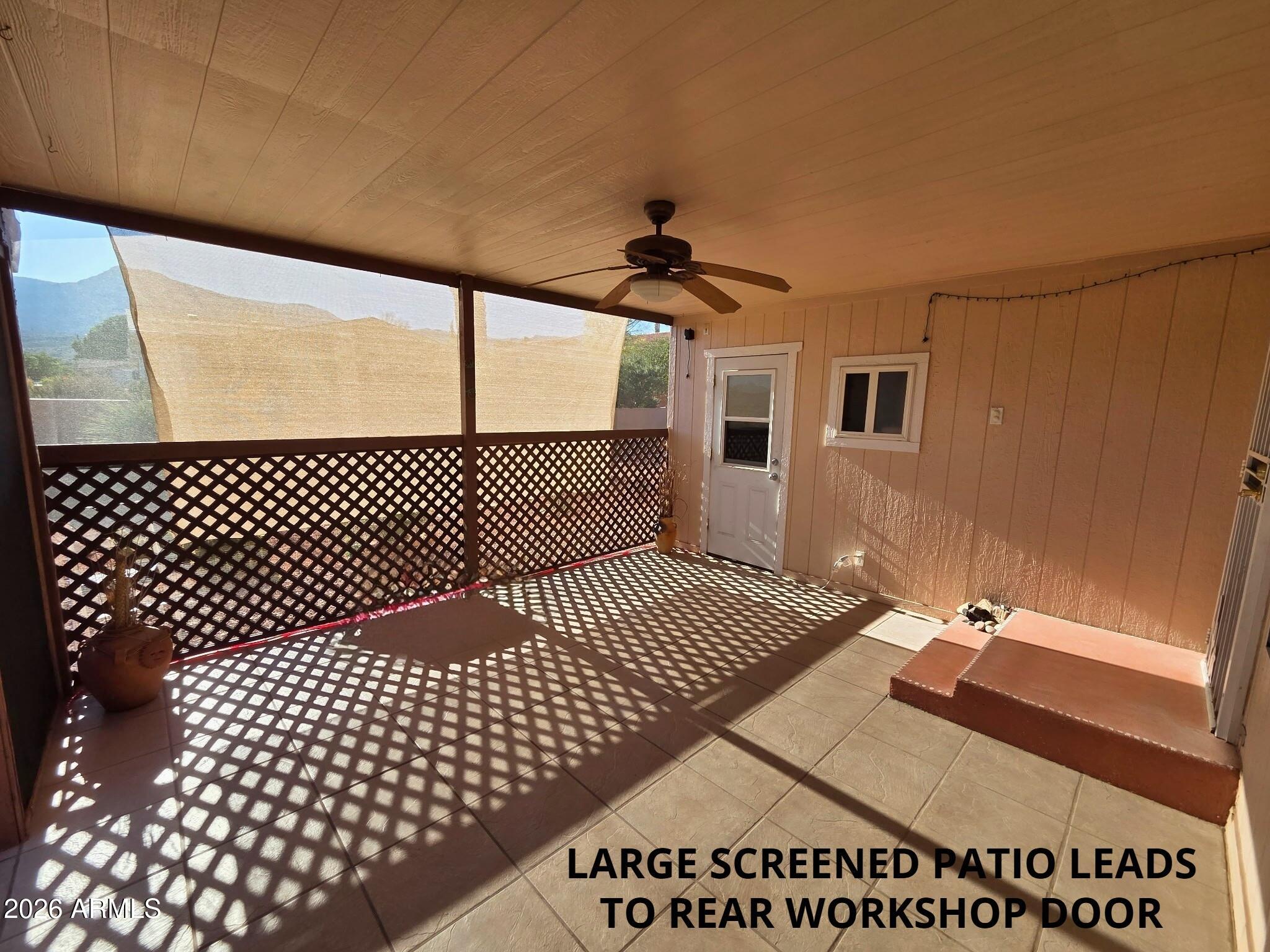 MINGUS SHADOWS UNIT 3 - Residential