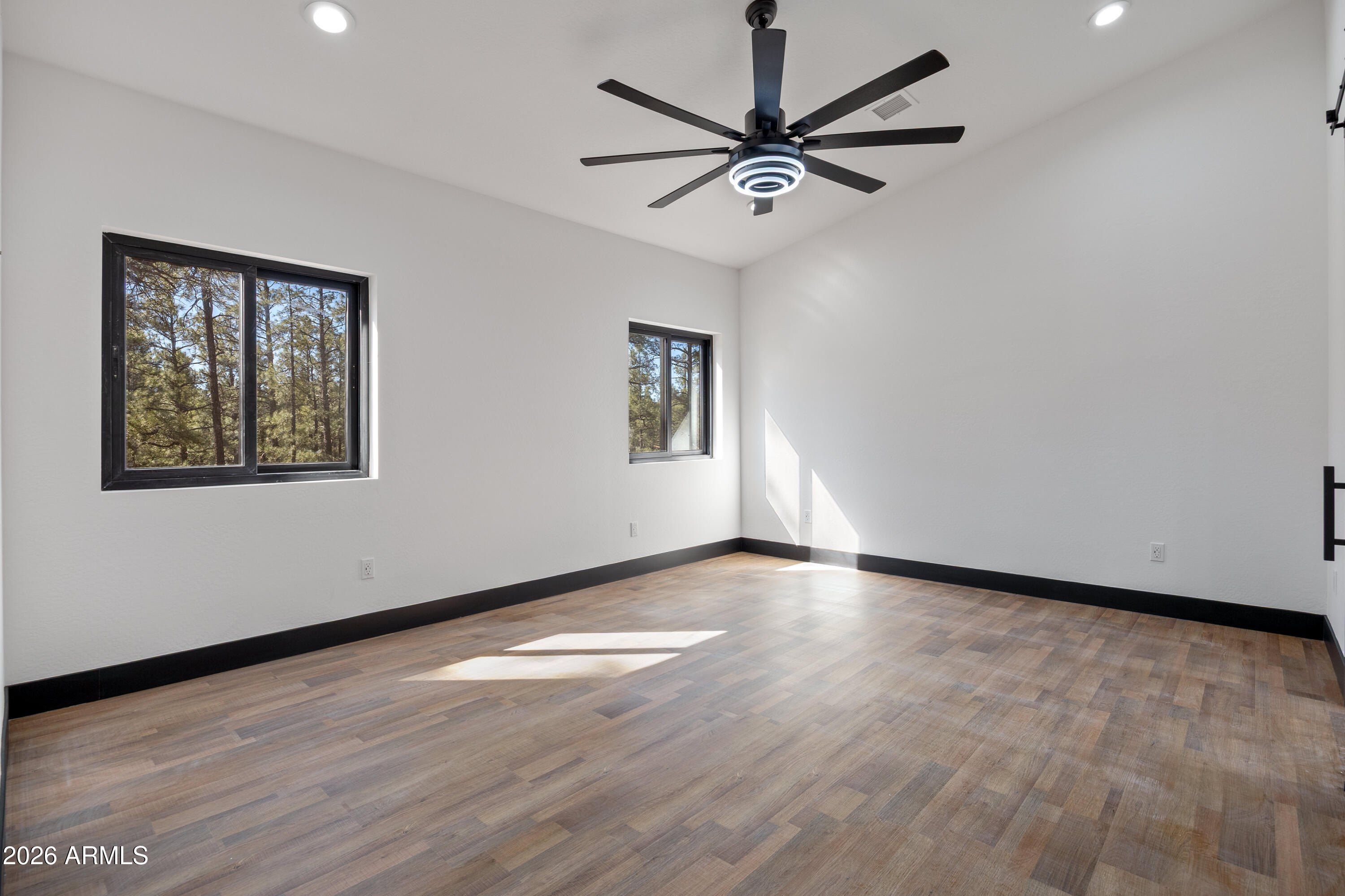 THE RETREAT VILLAS AT BISON CROSSING - Residential
