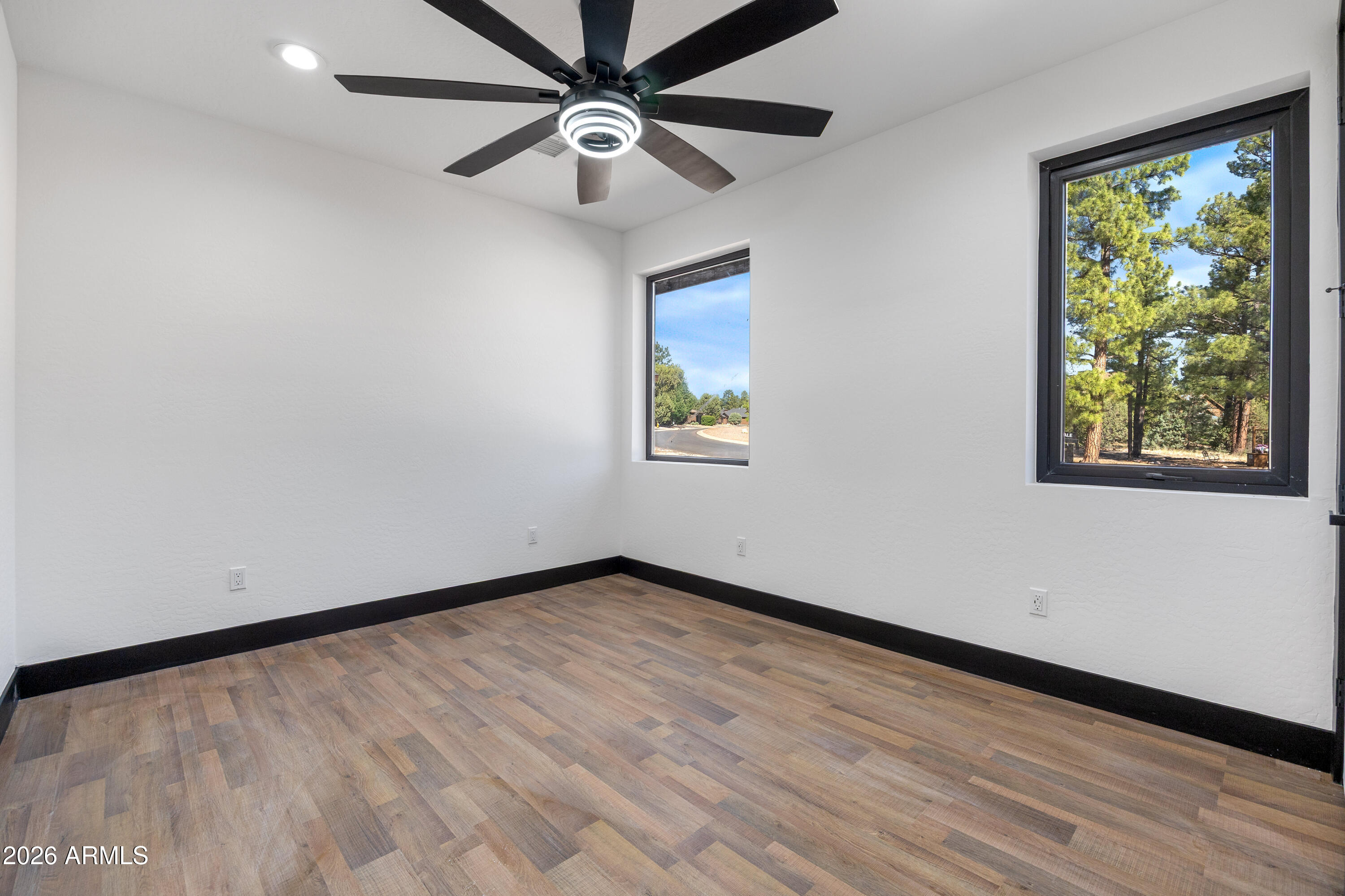 THE RETREAT VILLAS AT BISON CROSSING - Residential