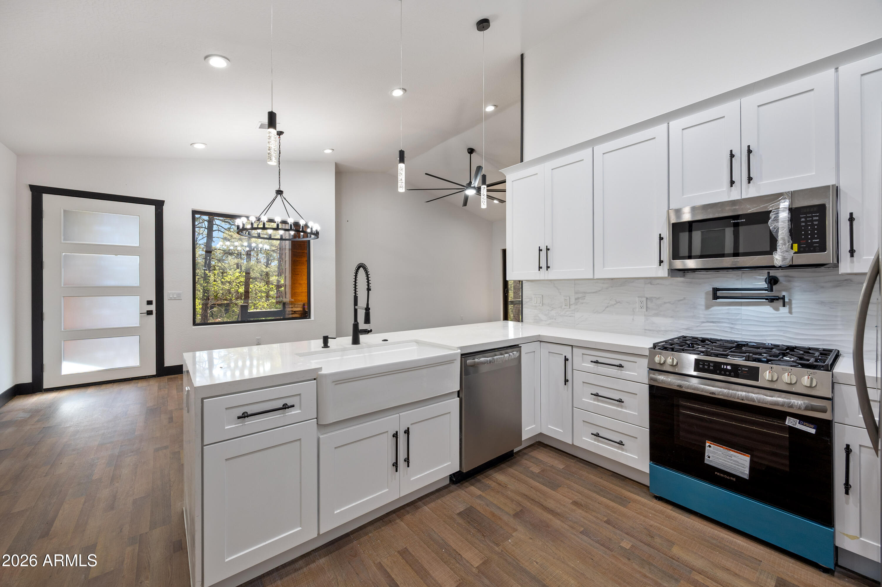 THE RETREAT VILLAS AT BISON CROSSING - Residential