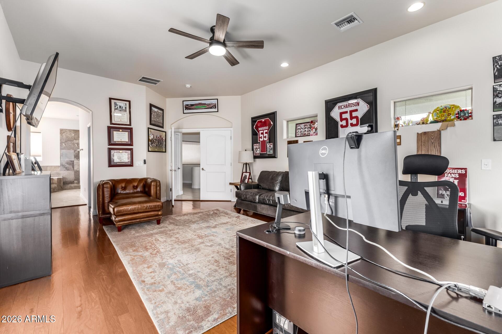 Custom Home at South Mountain Foothills. - Residential