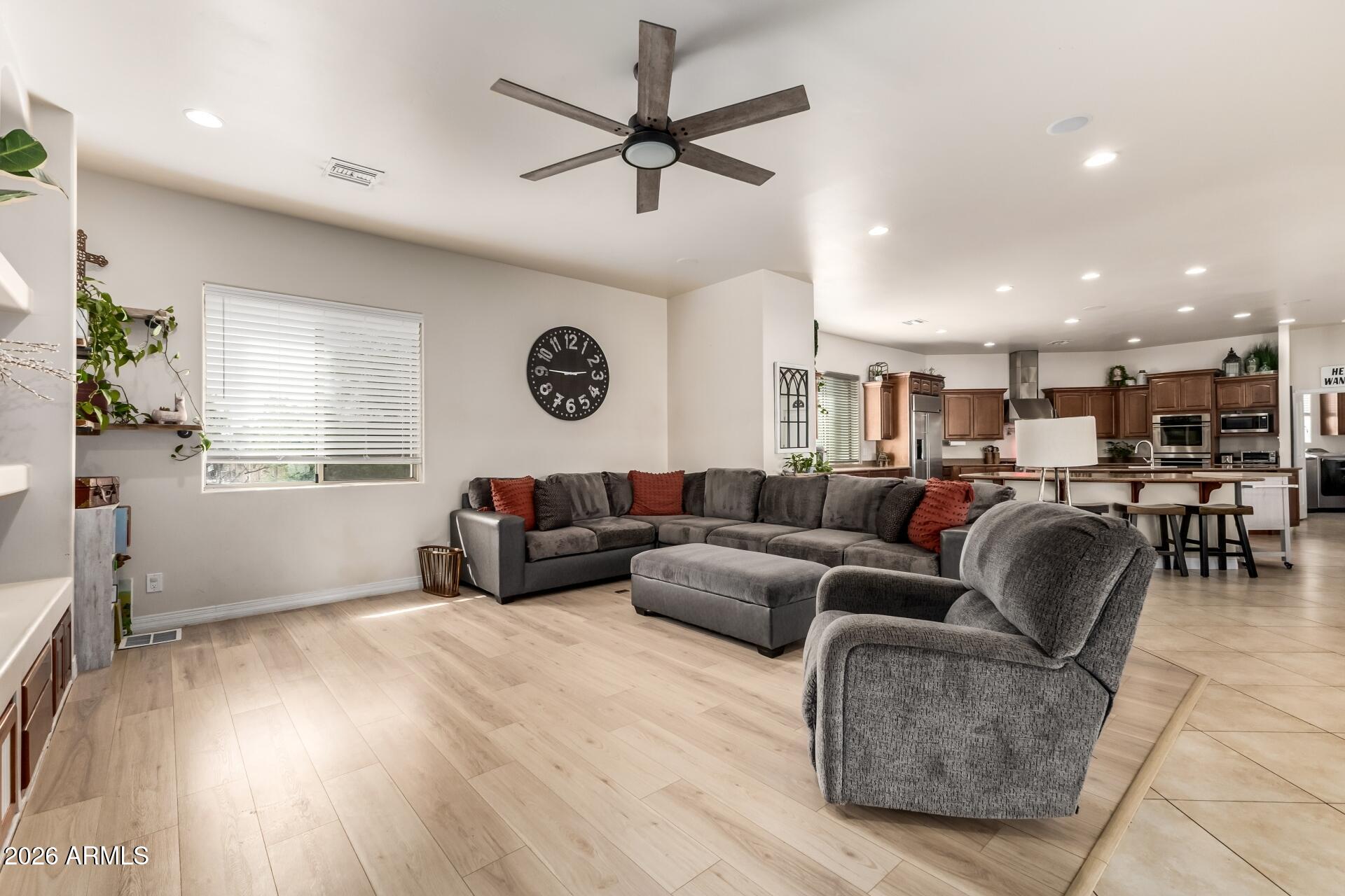 Custom Home at South Mountain Foothills. - Residential