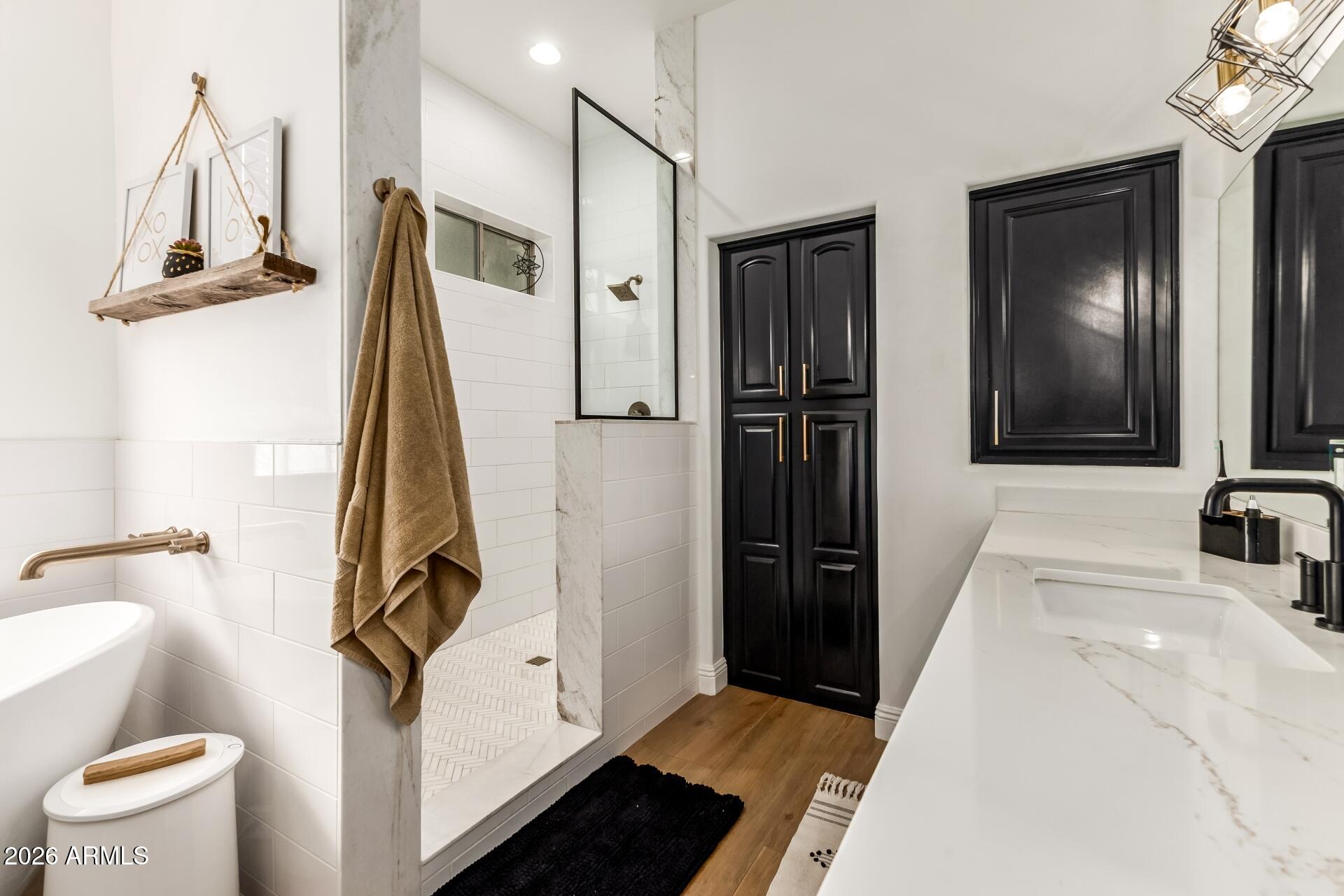 Custom Home at South Mountain Foothills. - Residential