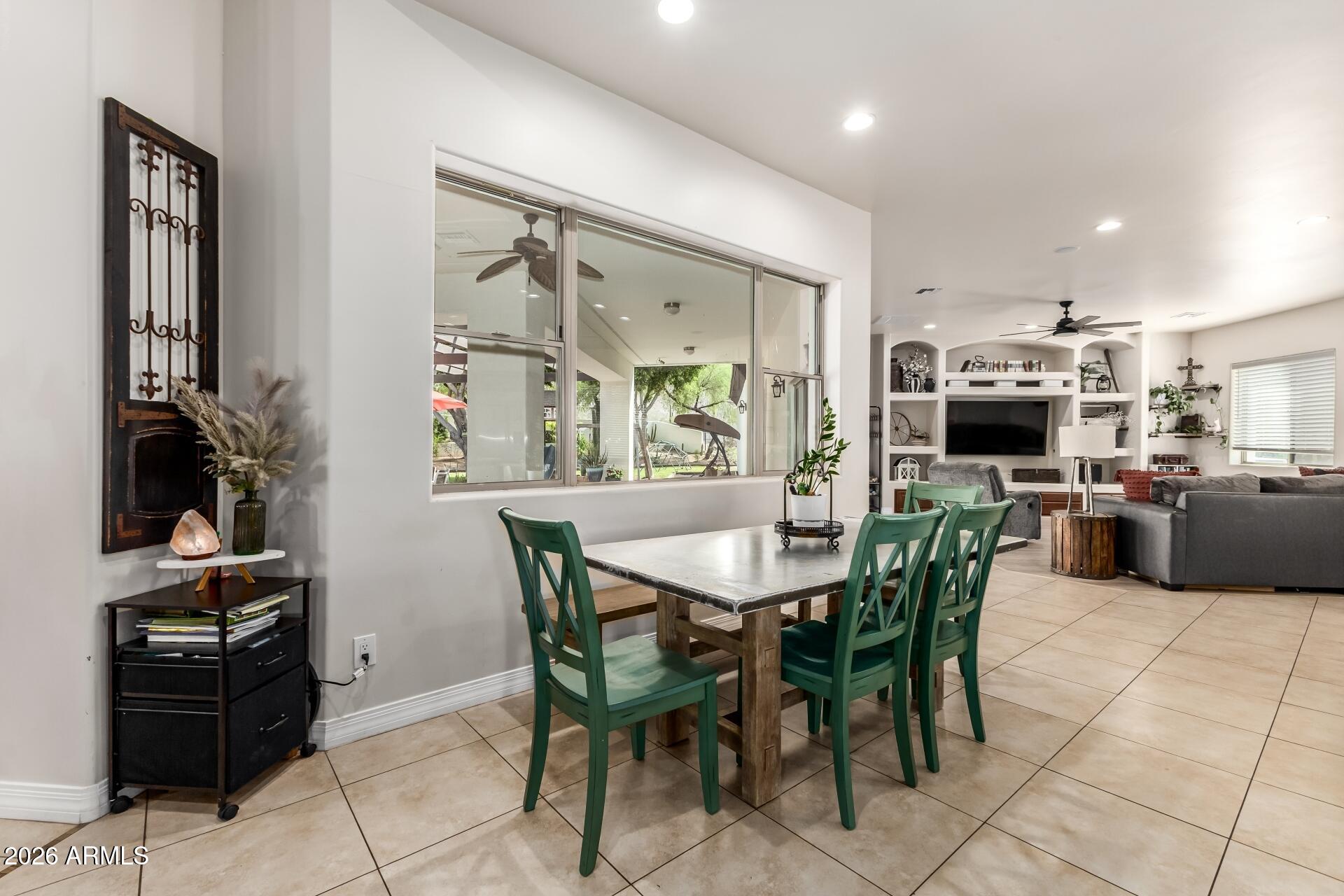 Custom Home at South Mountain Foothills. - Residential