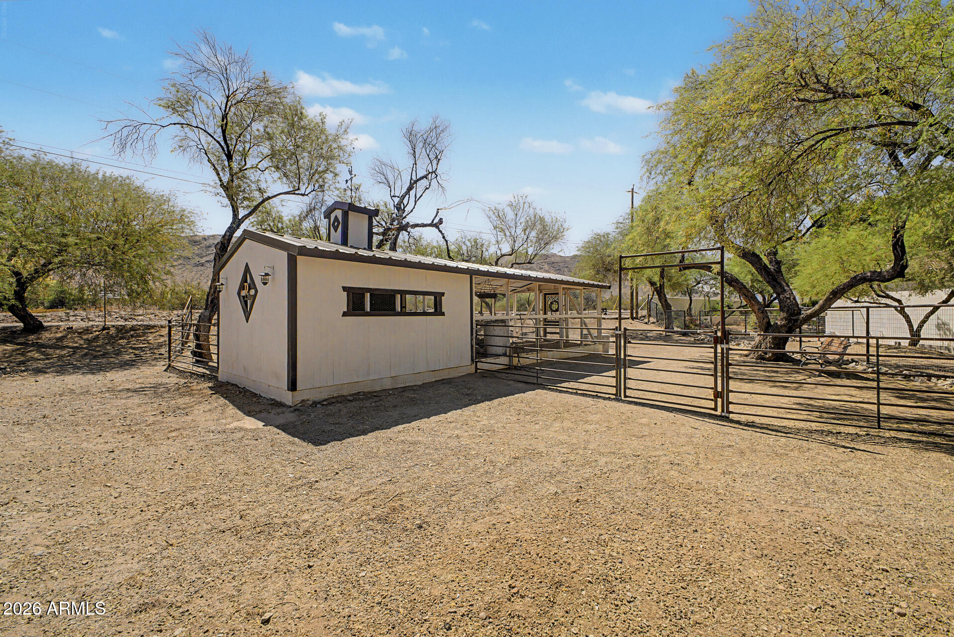 Custom Home at South Mountain Foothills. - Residential