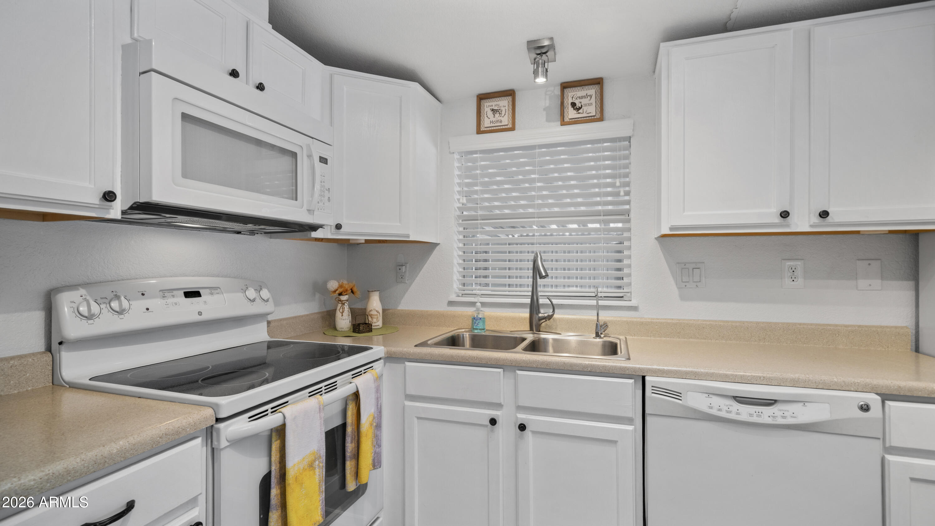 Saguaro Canyon Village - Residential