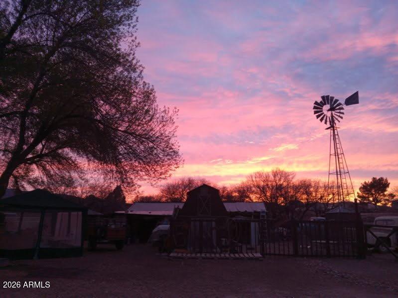 Under 5 Acres - Residential