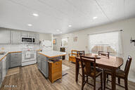 Dana's Trailer Ranch - Residential