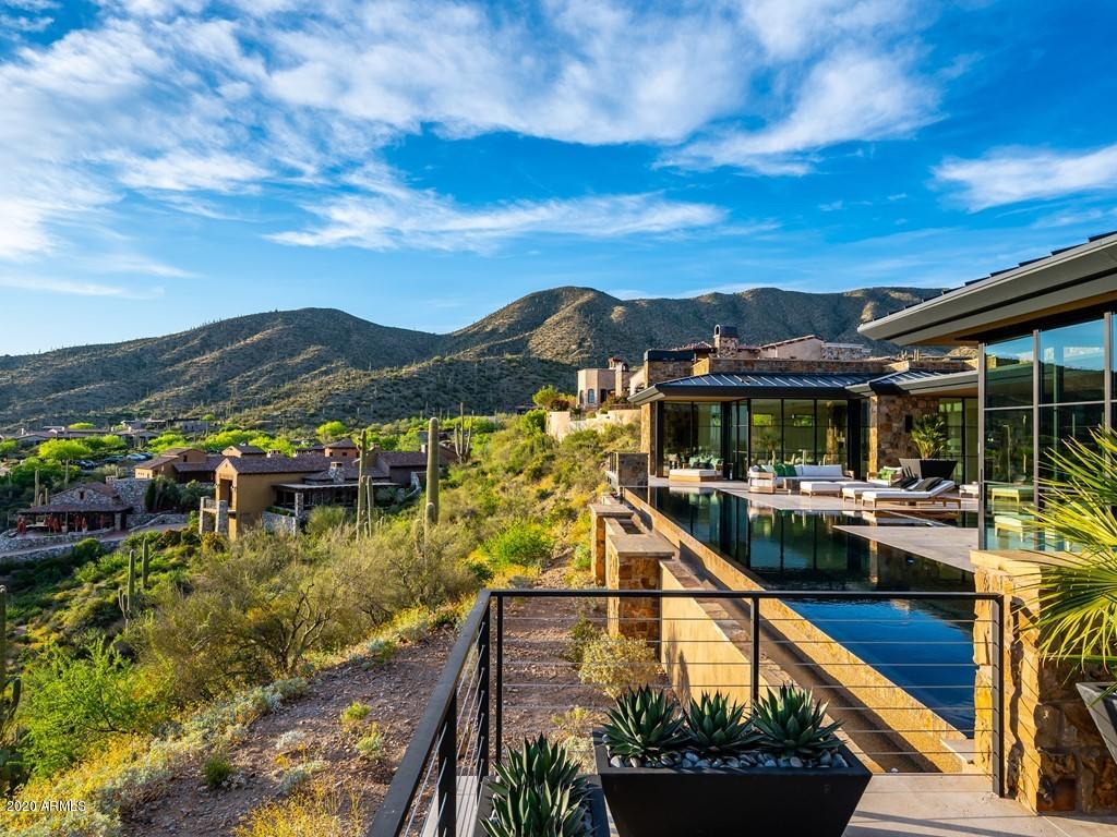 DESERT MOUNTAIN - Residential