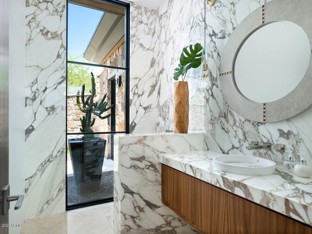 DESERT MOUNTAIN - Residential