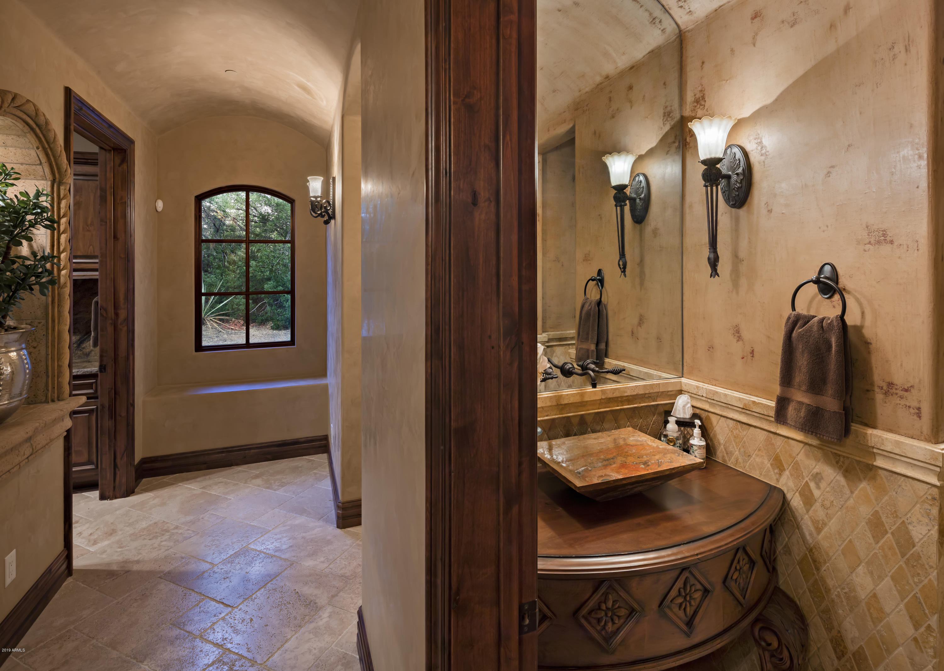 Whisper Rock - Residential