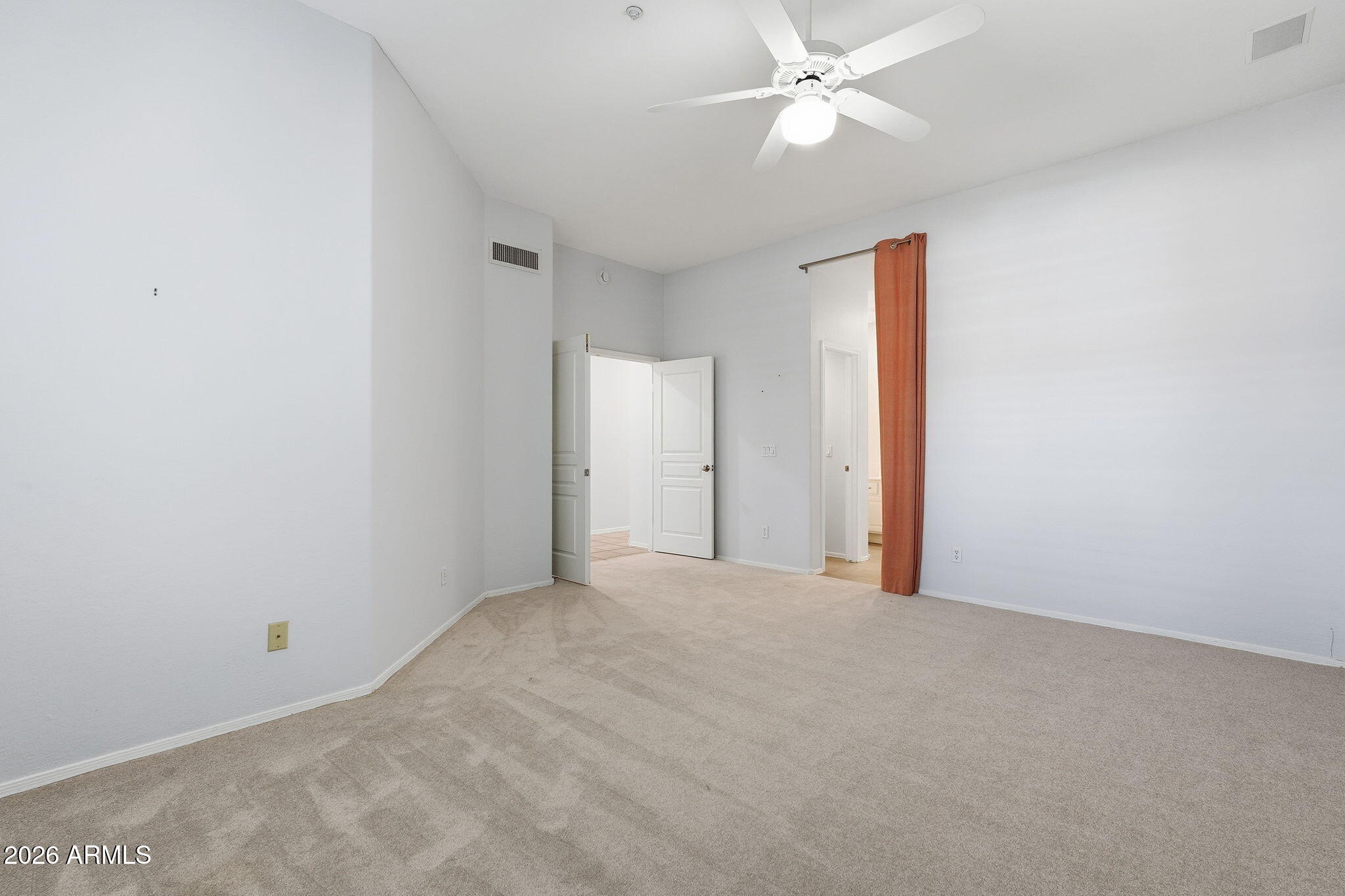 VINTAGE CONDOMINIUM - Residential