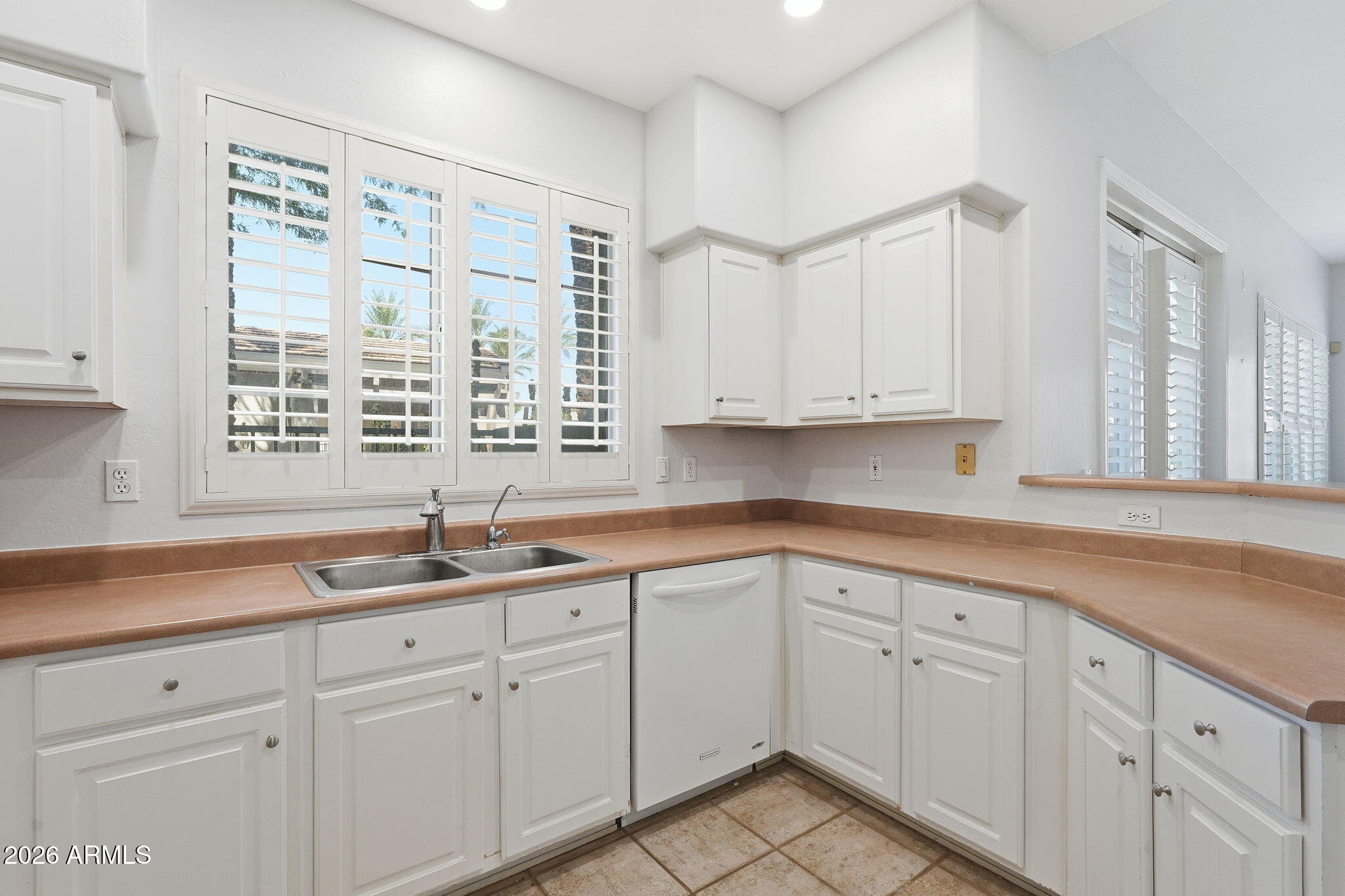 VINTAGE CONDOMINIUM - Residential