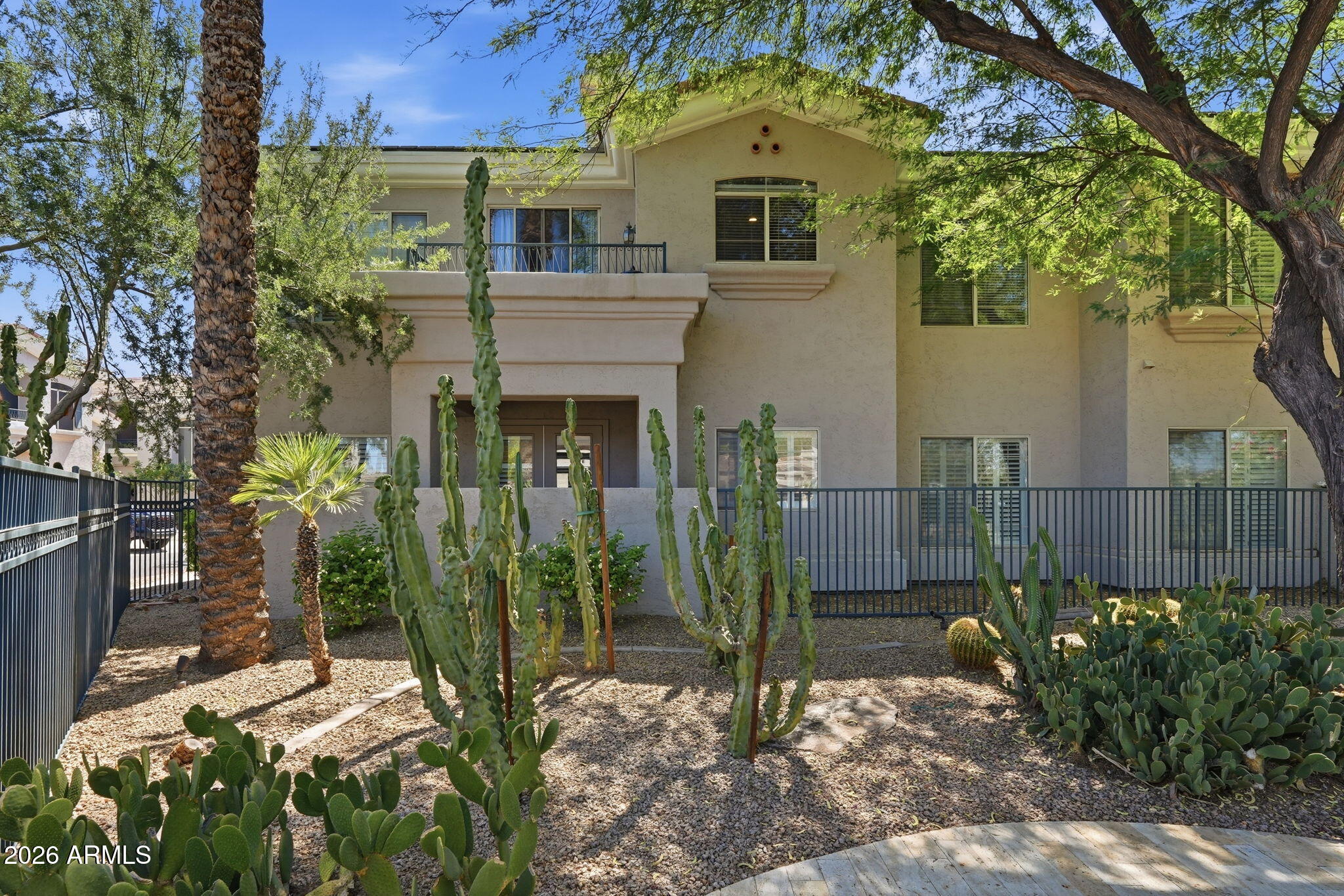 VINTAGE CONDOMINIUM - Residential