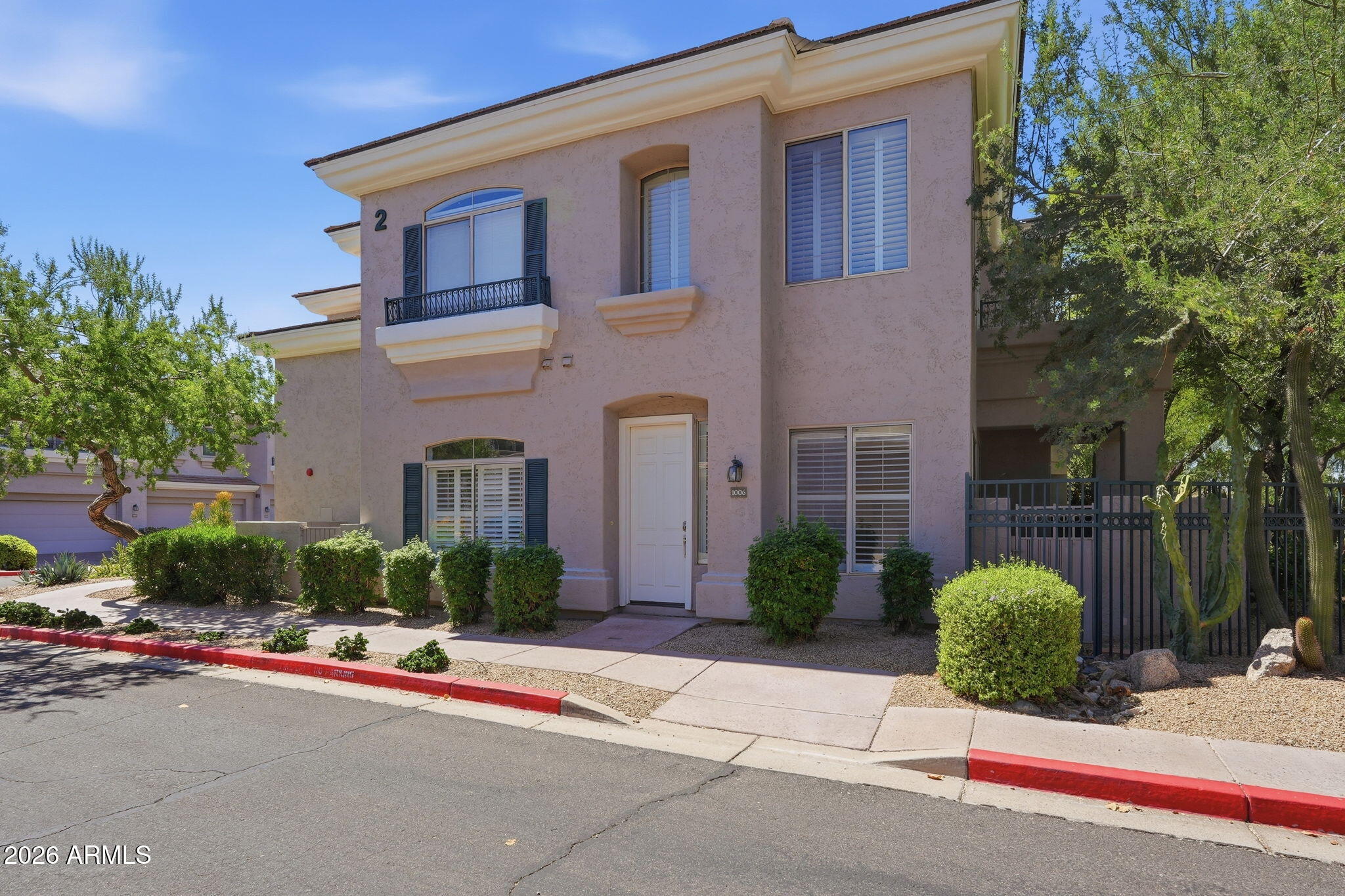 VINTAGE CONDOMINIUM - Residential