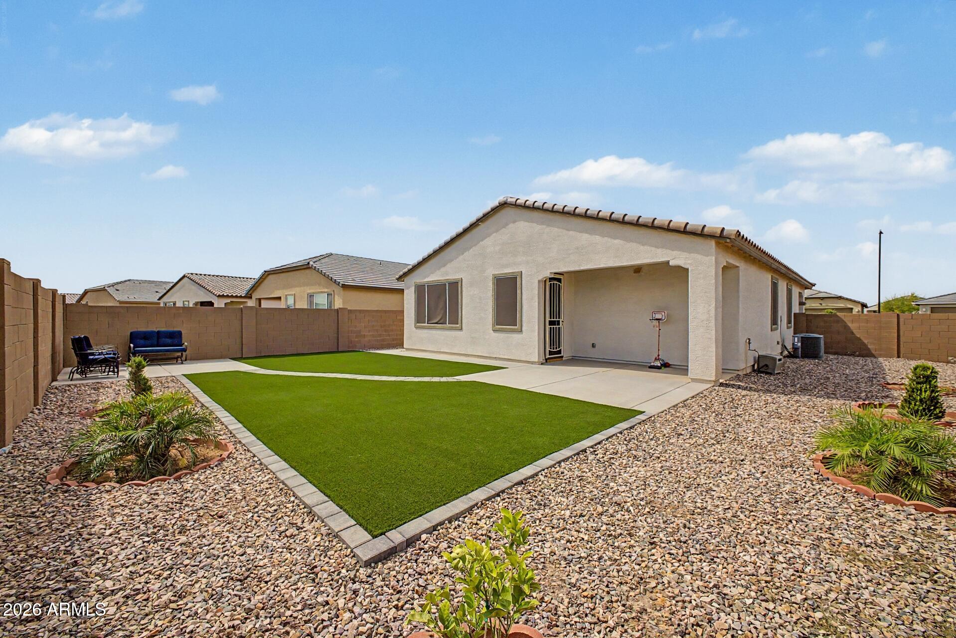 MAGMA RANCH II UNIT 1 - Residential