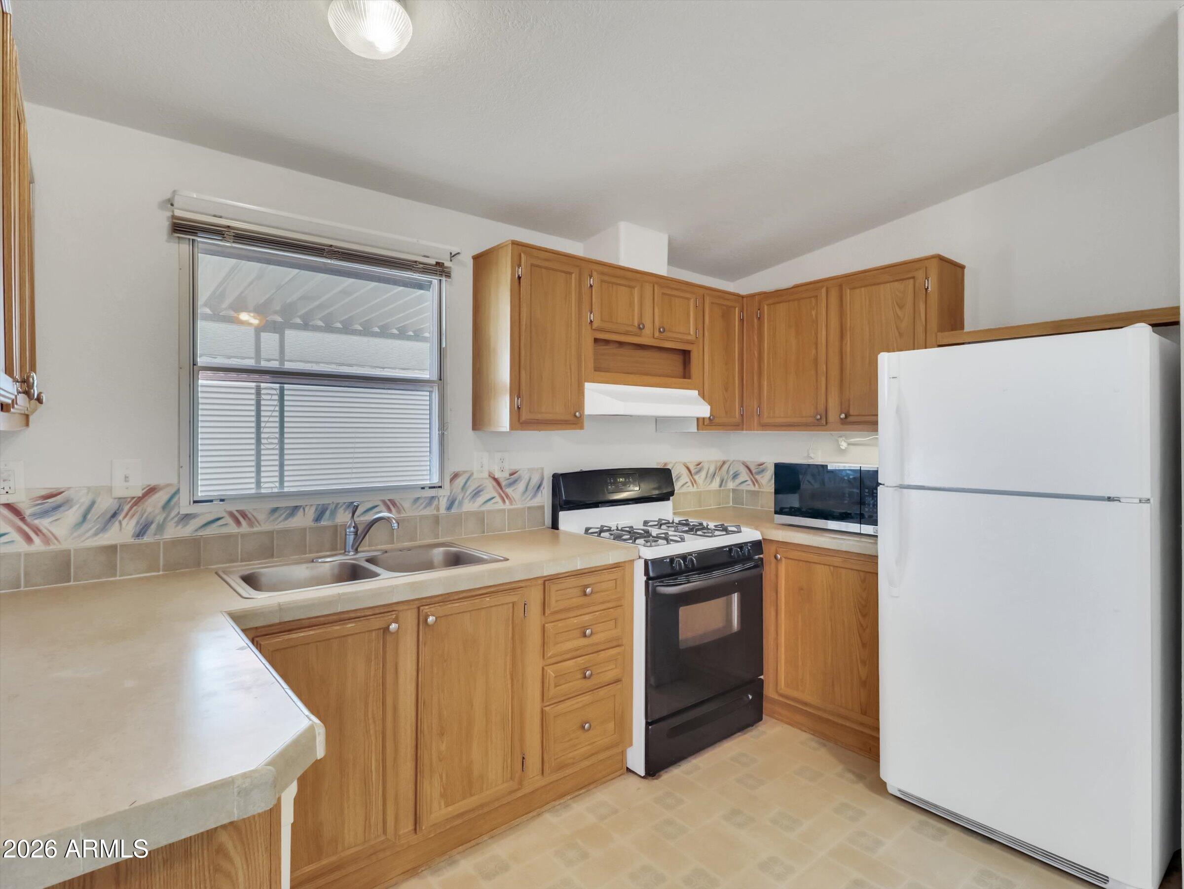 Superstition Buttes, A 55+ Manufactured Home Community - Residential