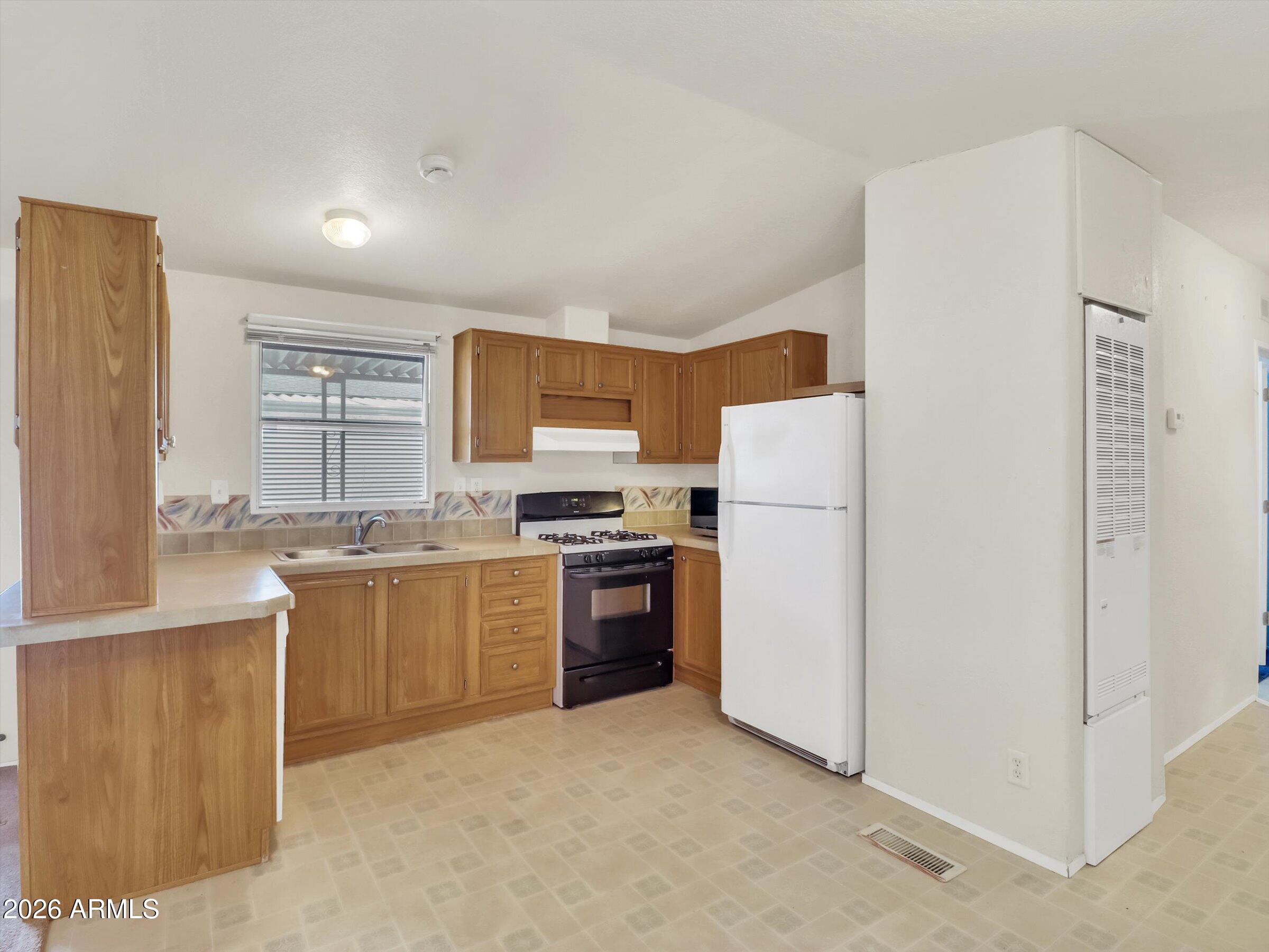 Superstition Buttes, A 55+ Manufactured Home Community - Residential