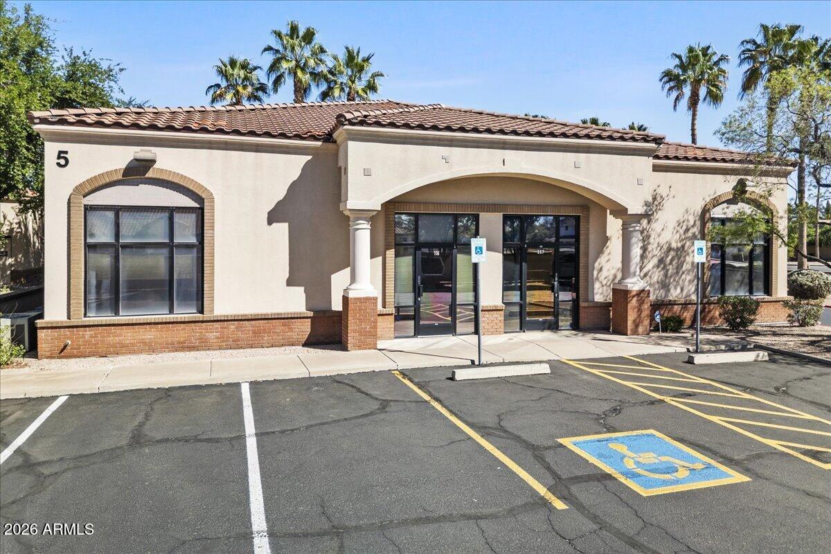 GILBERT PROFESSIONAL PARK - Commercial Sale