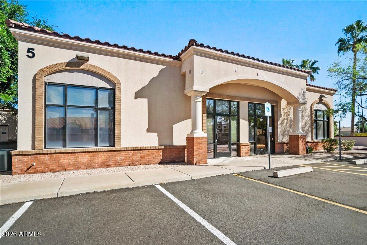 GILBERT PROFESSIONAL PARK - Commercial Sale