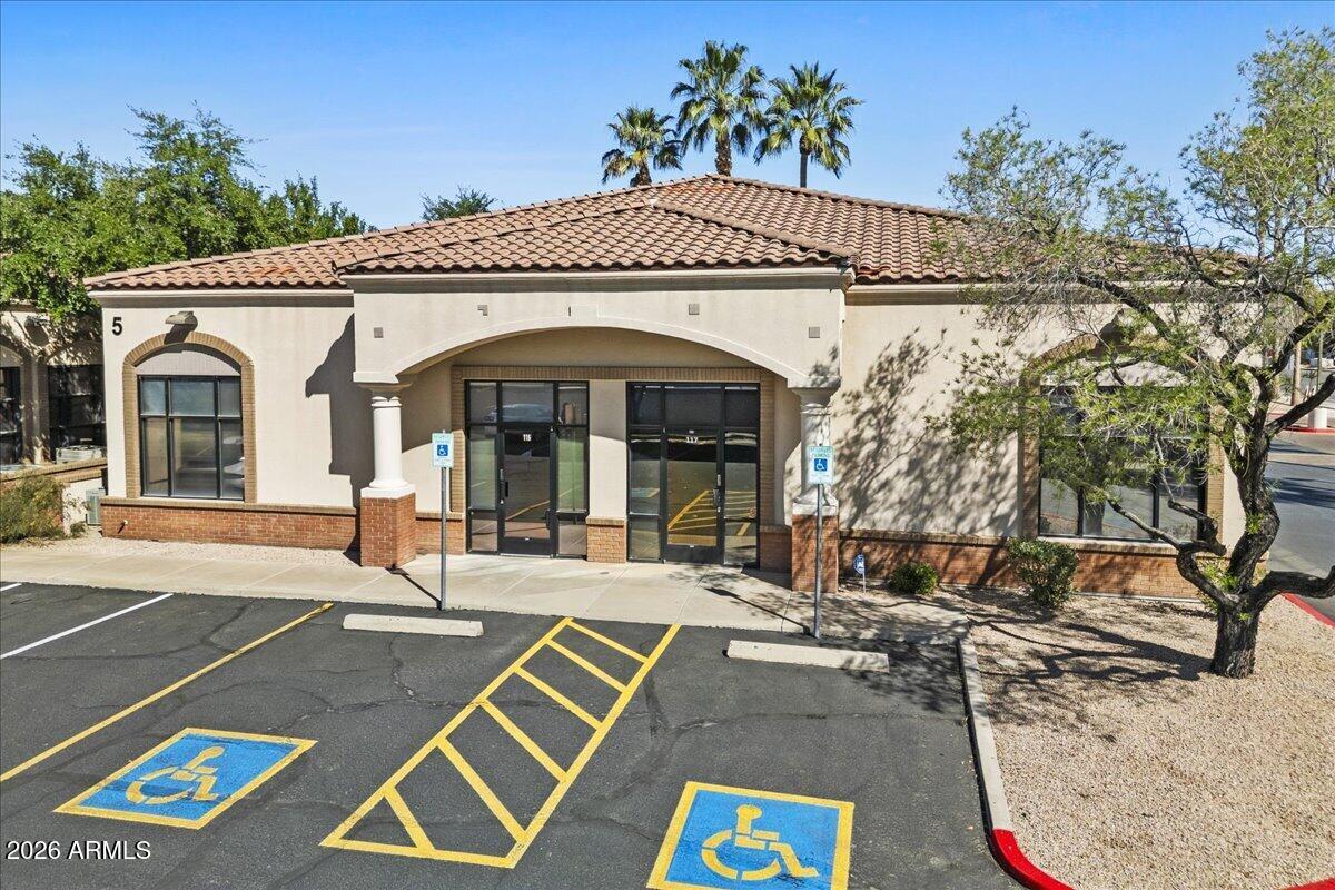 GILBERT PROFESSIONAL PARK - Commercial Sale