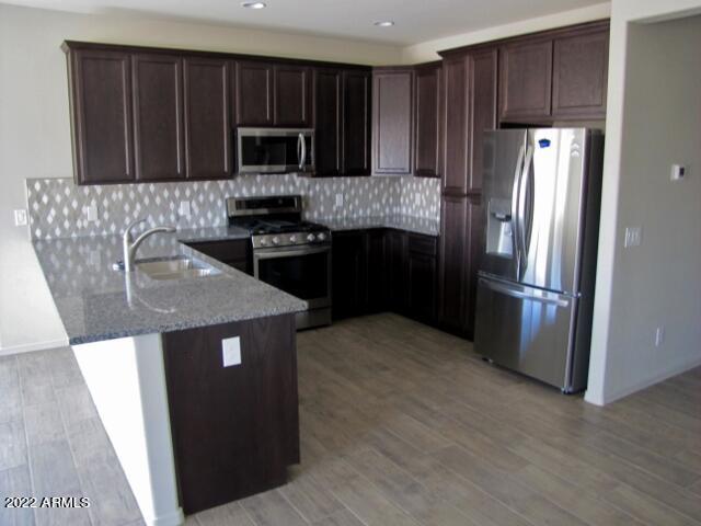 Holiday Estates - Residential Lease