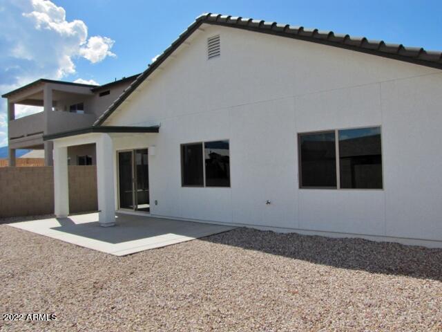 Holiday Estates - Residential Lease
