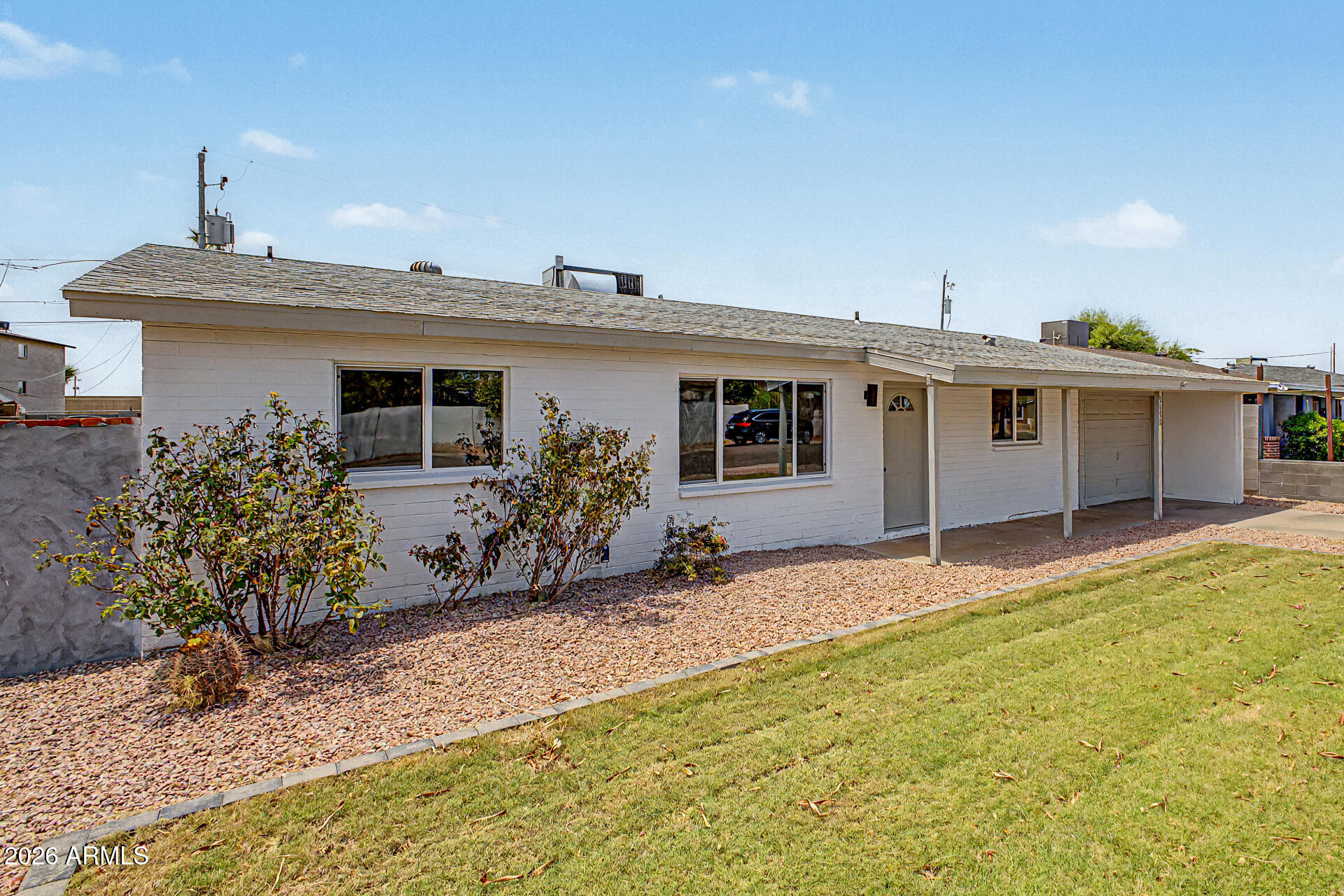 Huge Discounted Property - Fully Remodeled 4-Bed, 2-Bath Single Family Home!
Don't miss out on this fantastic opportunity to own a beautifully renovated home at a great price! This single-family residence offers modern upgrades and a comfortable layout--perfect for your family. Our streamlined system makes the entire transaction fun and easy, ensuring a smooth process from start to finish. Act now and secure this amazing home at a discounted price before it's gone!