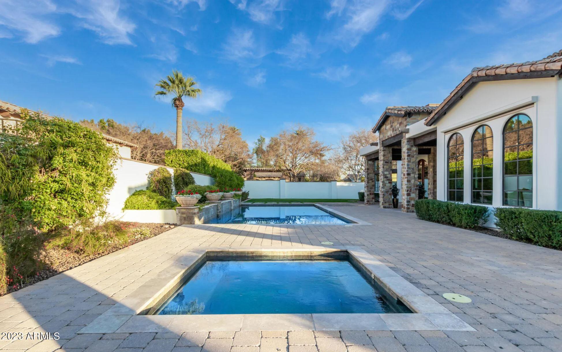 VINEYARDS AT ARCADIA - Residential