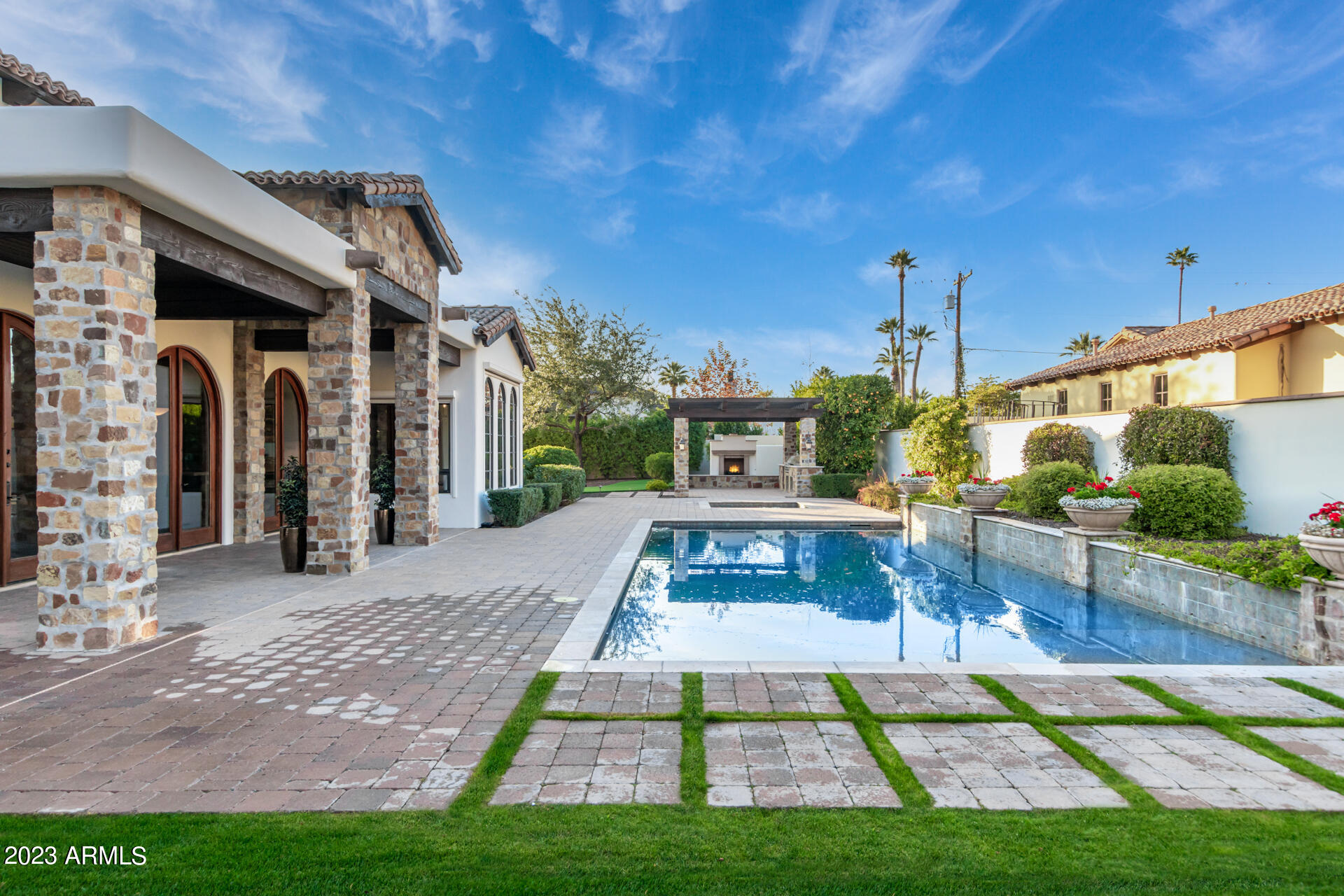 VINEYARDS AT ARCADIA - Residential