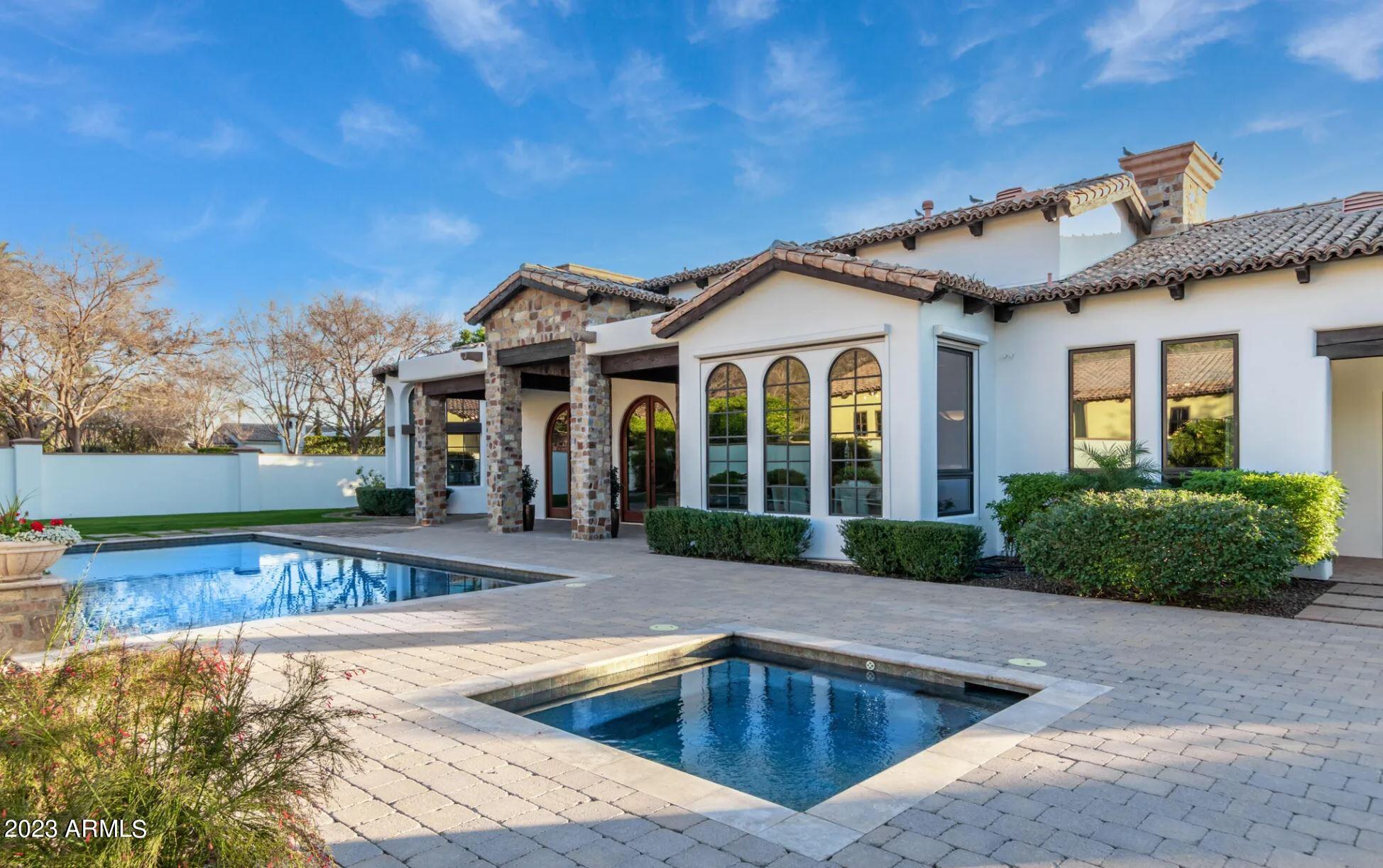 VINEYARDS AT ARCADIA - Residential