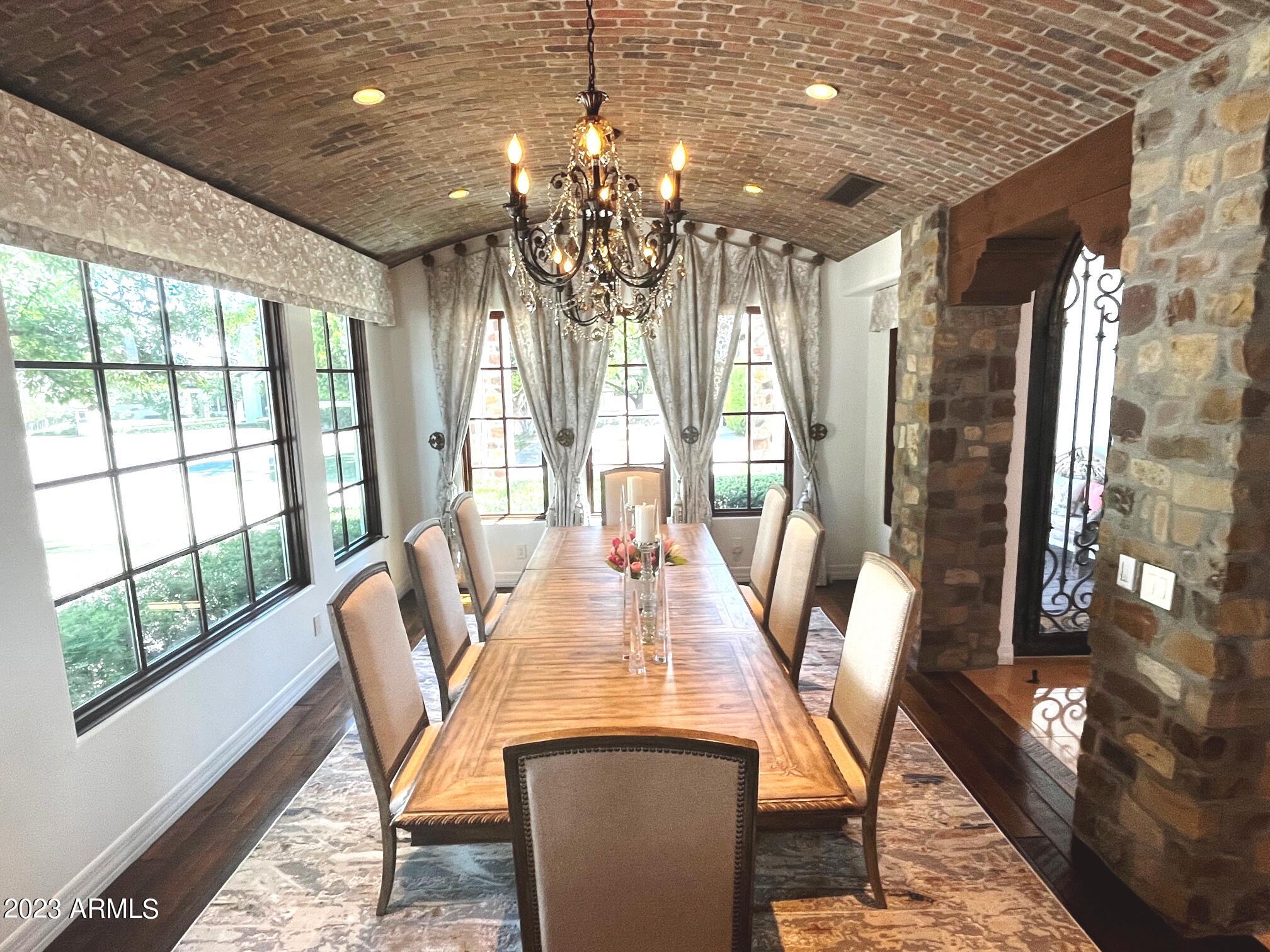 VINEYARDS AT ARCADIA - Residential