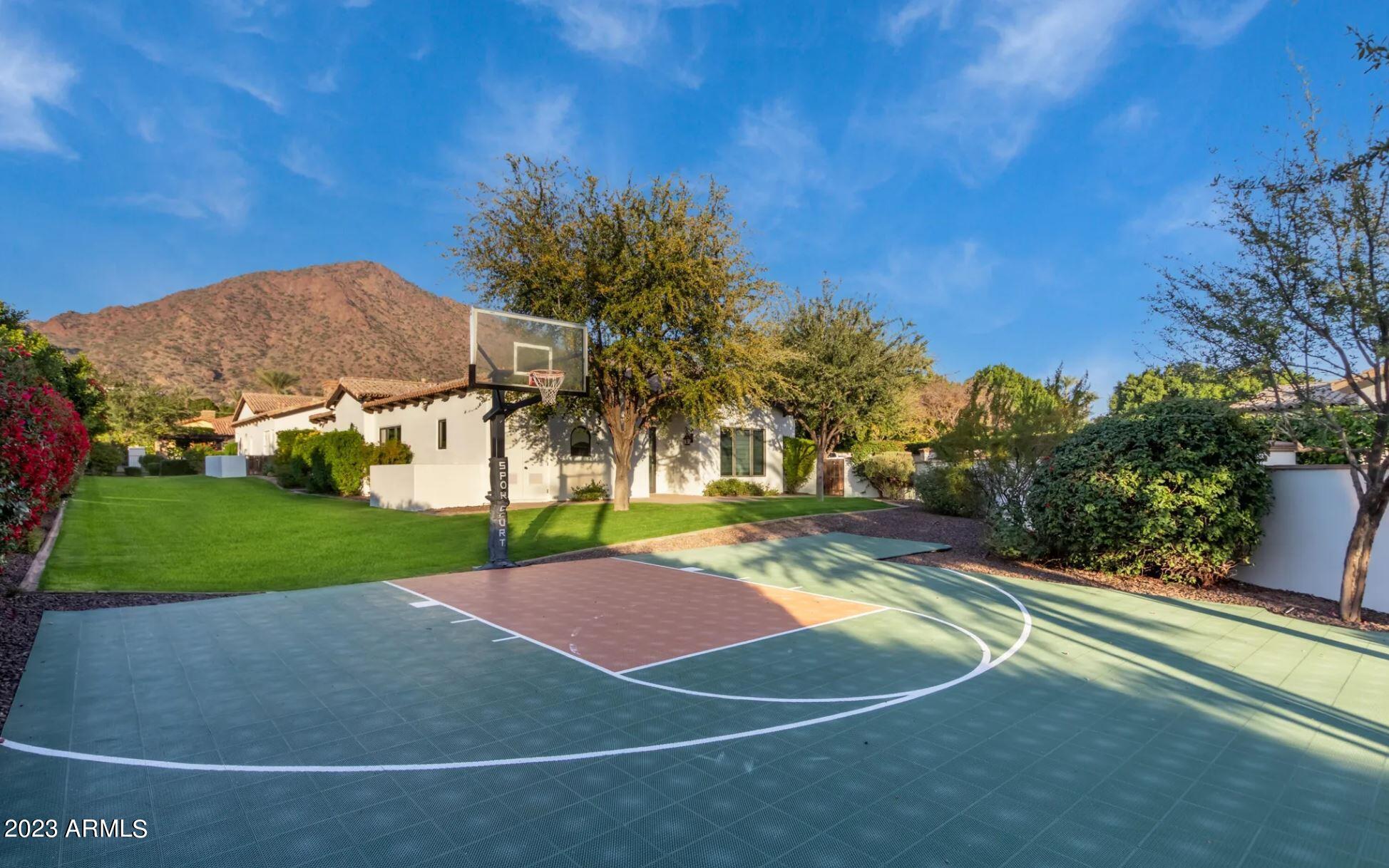 VINEYARDS AT ARCADIA - Residential