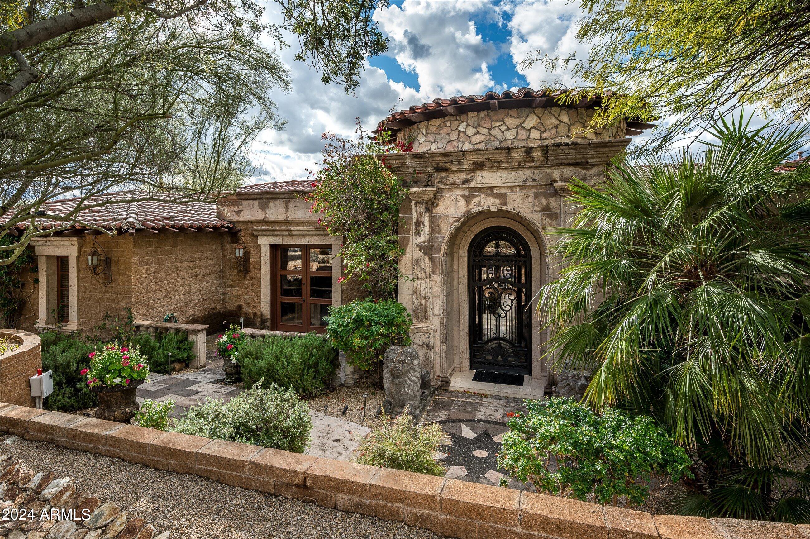 ESTANCIA - Residential