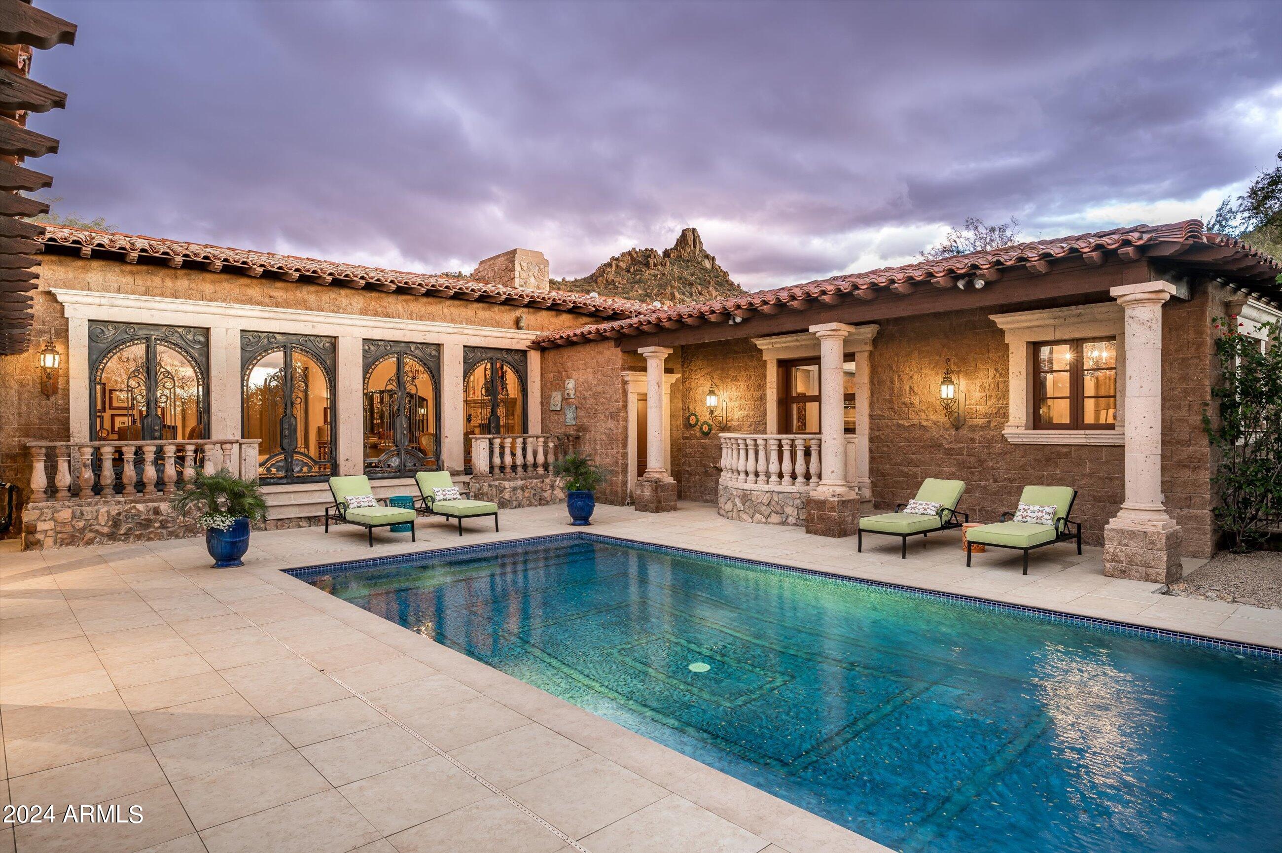 ESTANCIA - Residential