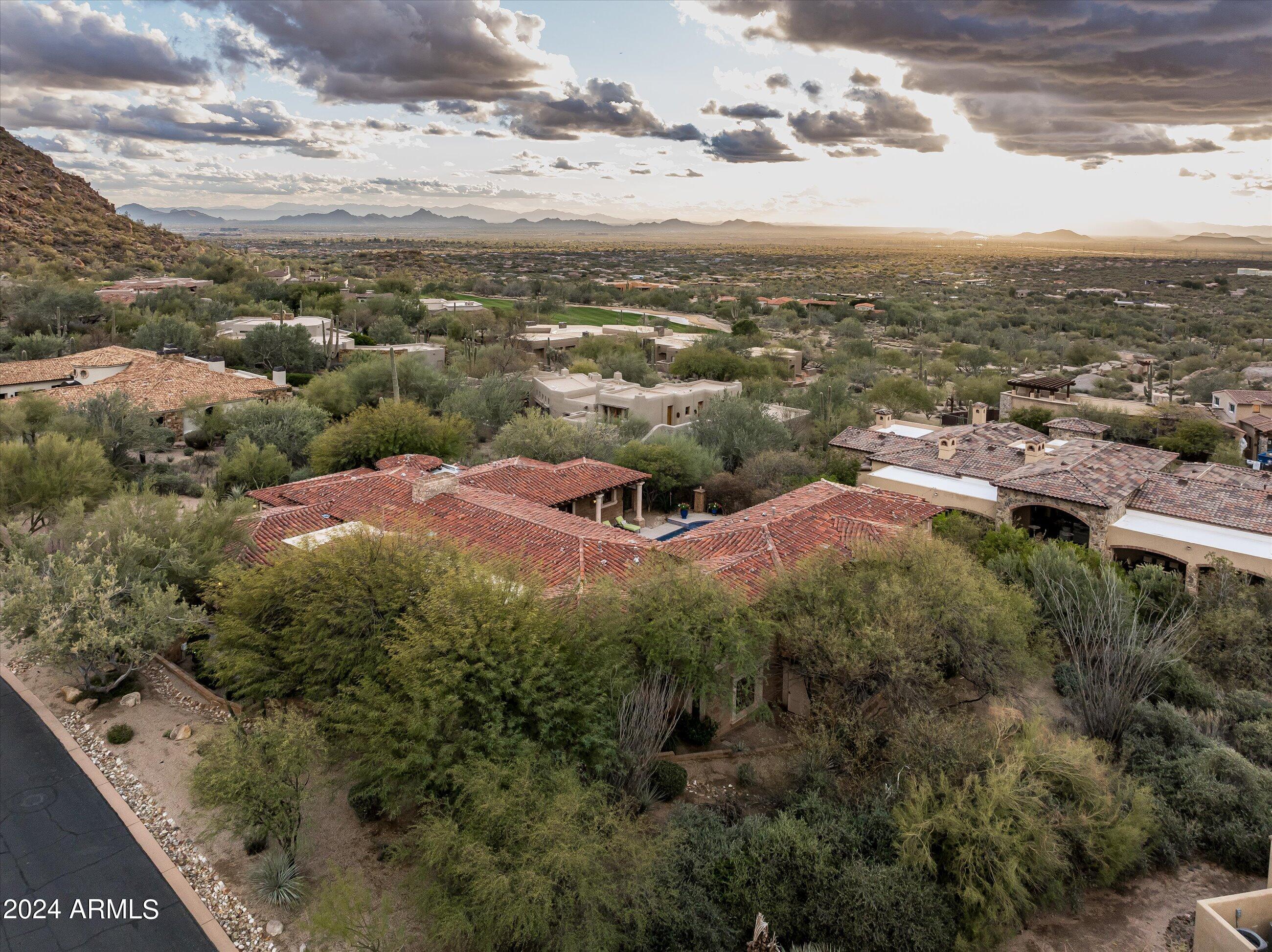 ESTANCIA - Residential