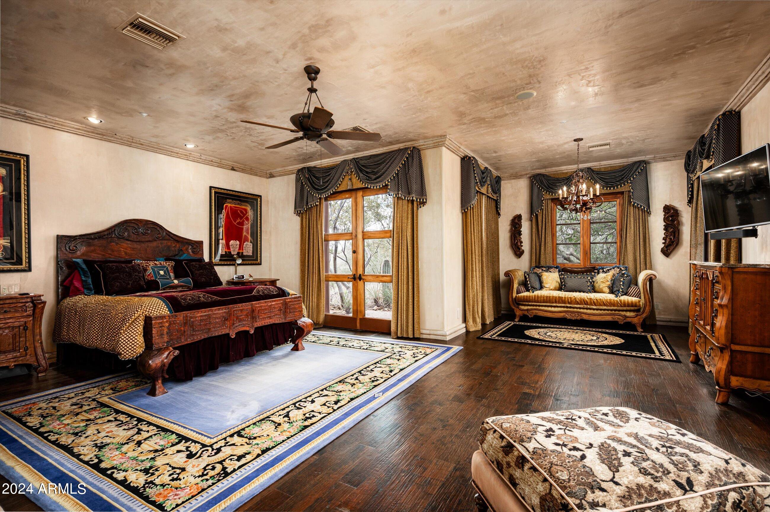 ESTANCIA - Residential