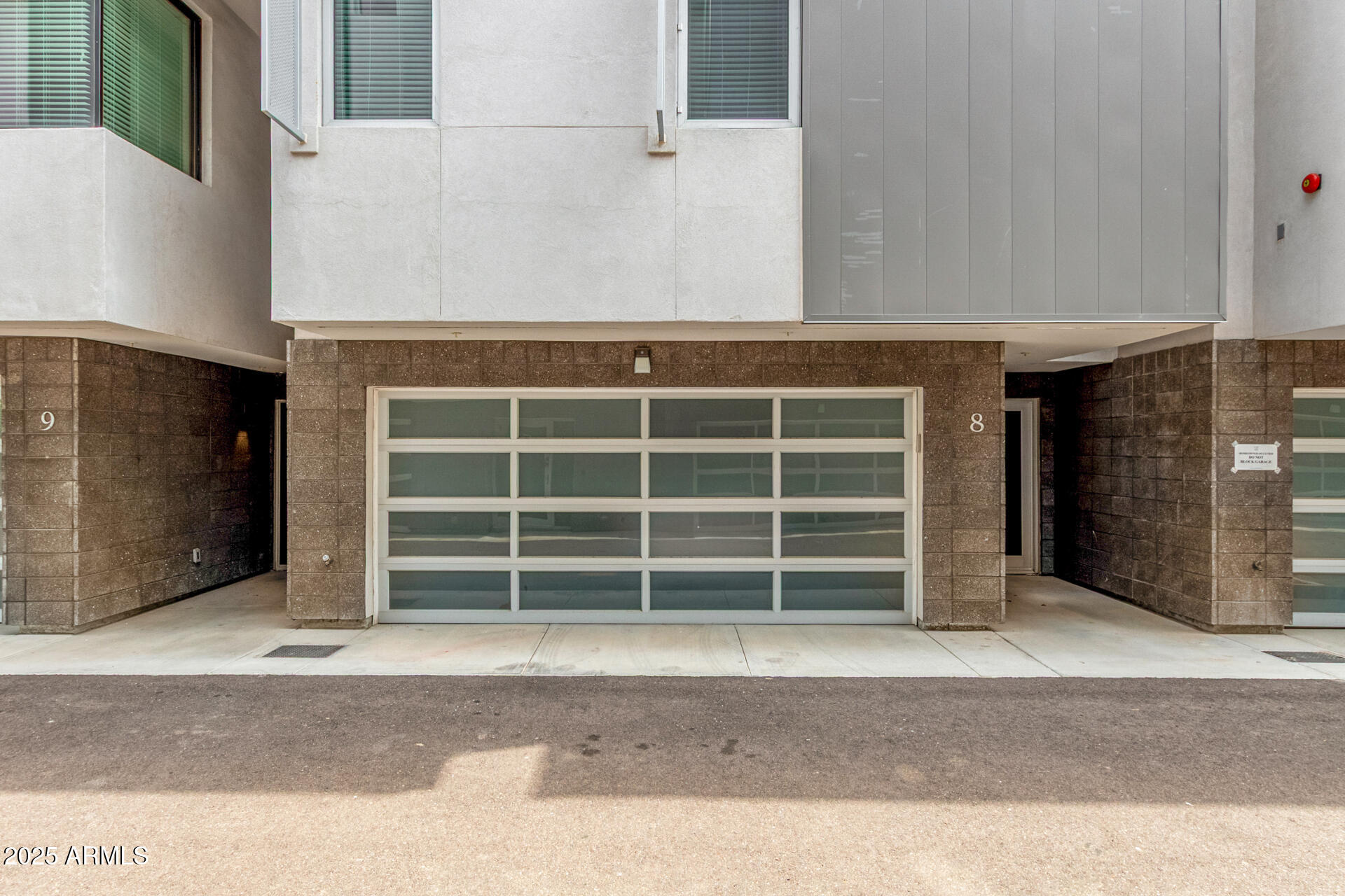 LUXE ON 40TH - Residential Income