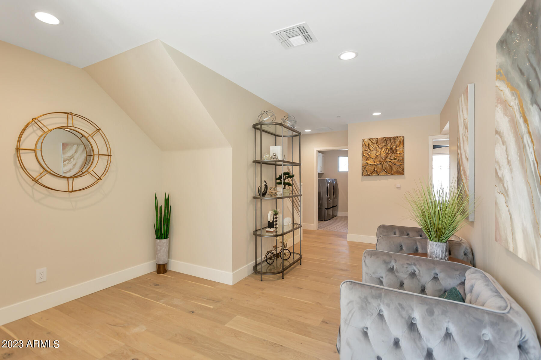 LUXE ON 40TH - Residential Income