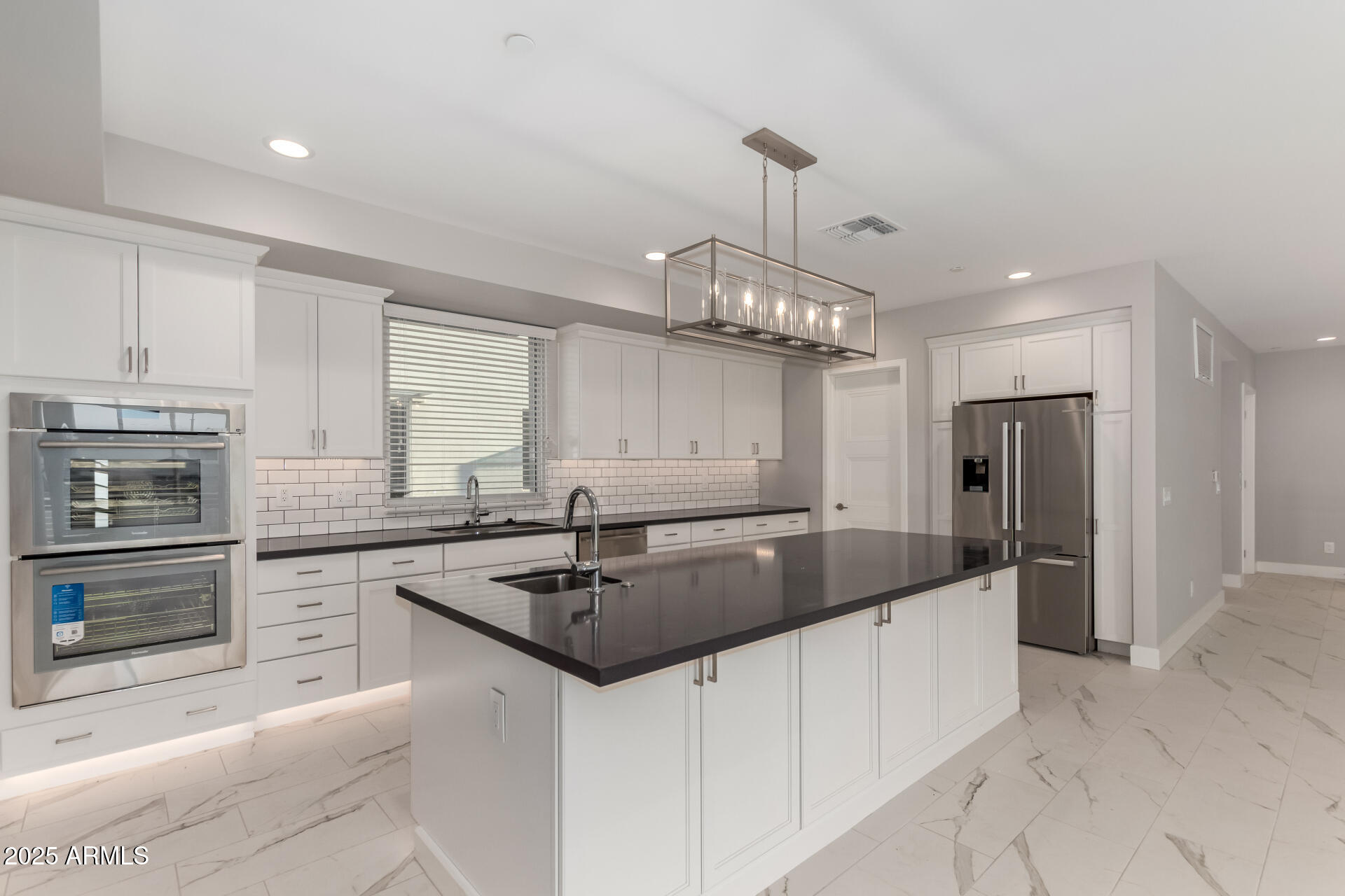 LUXE ON 40TH - Residential Income