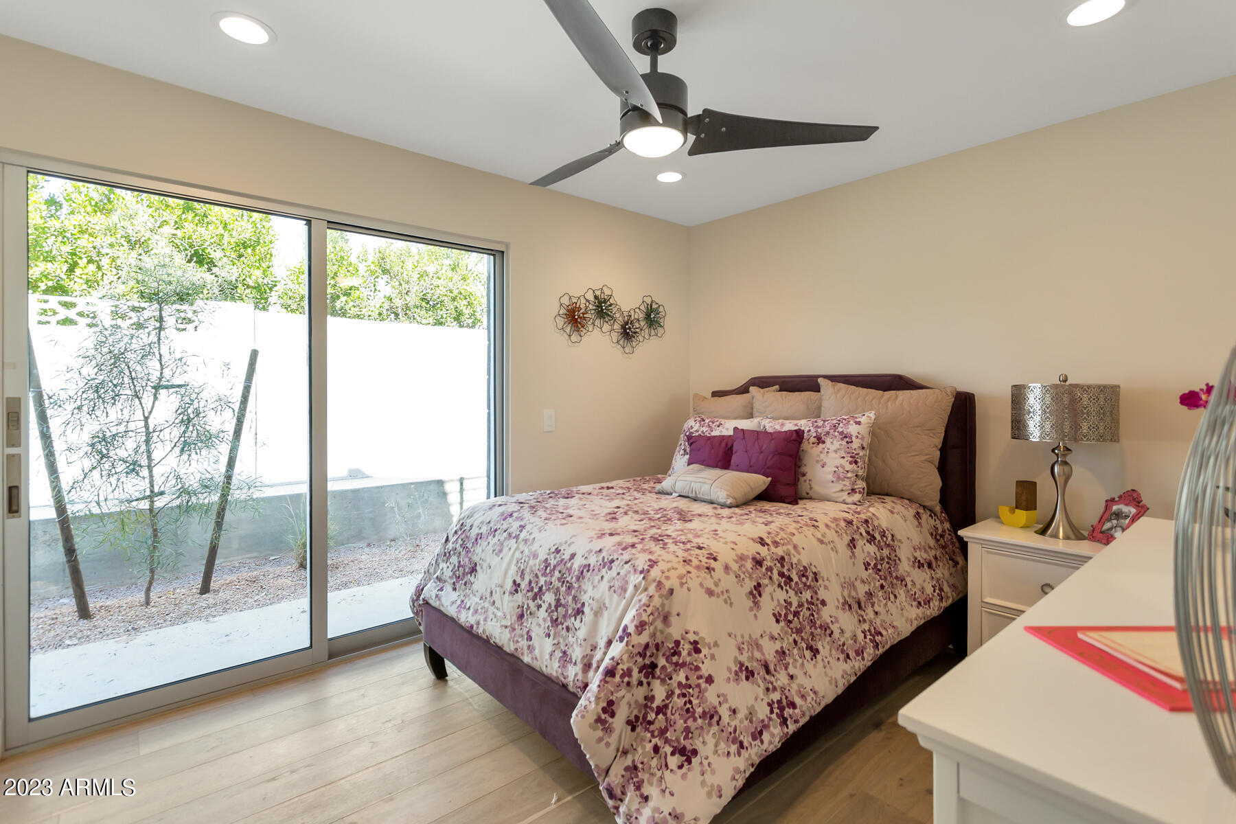 LUXE ON 40TH - Residential Income