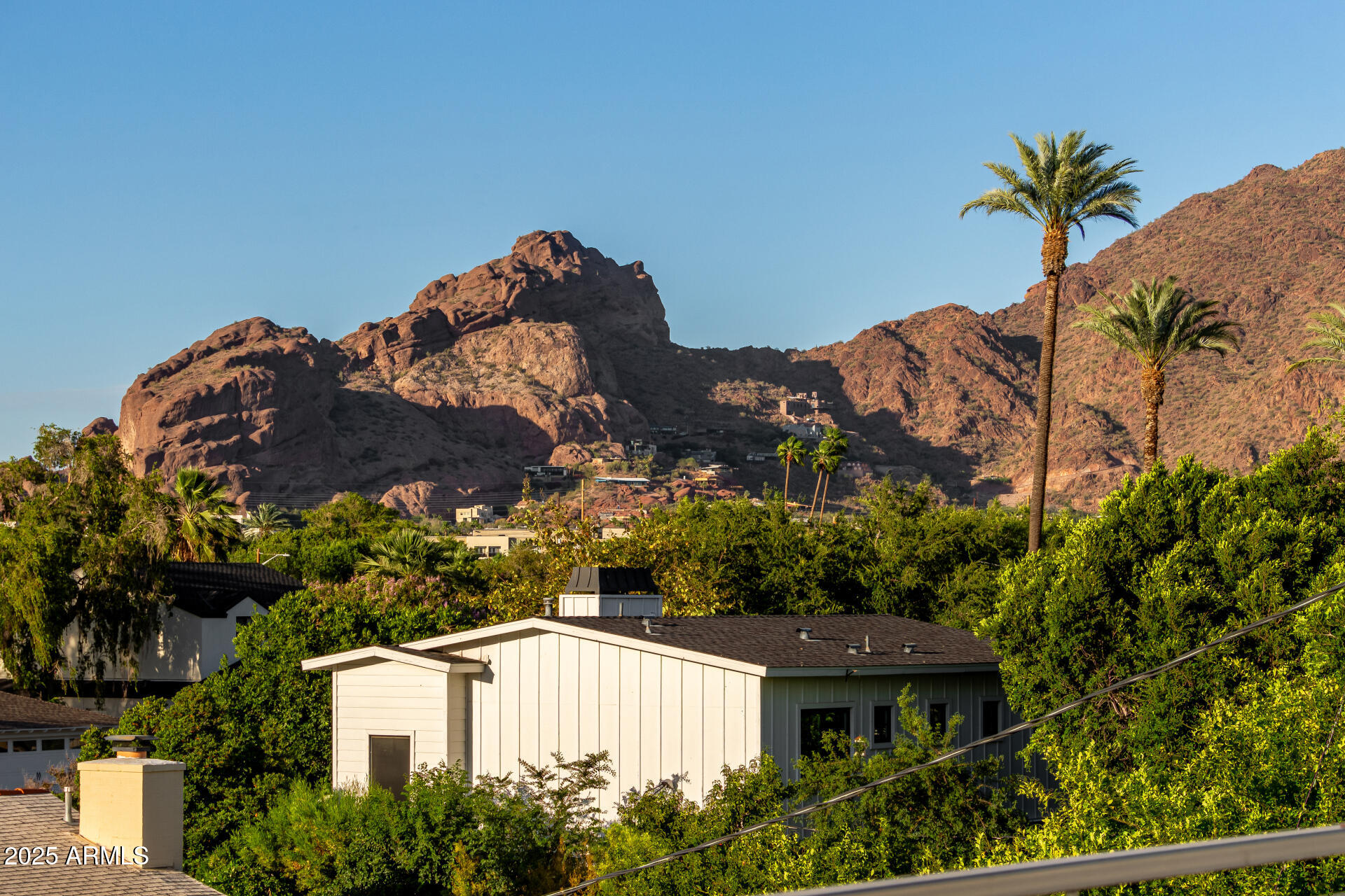 LUXE ON 40TH - Residential Income
