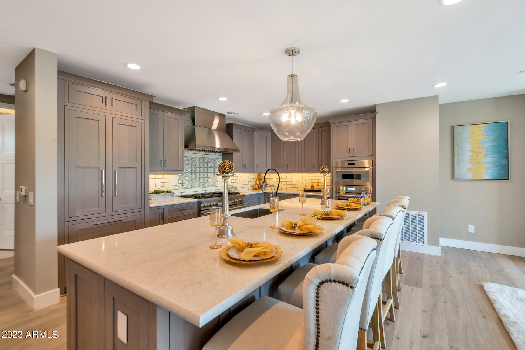 LUXE ON 40TH - Residential Income