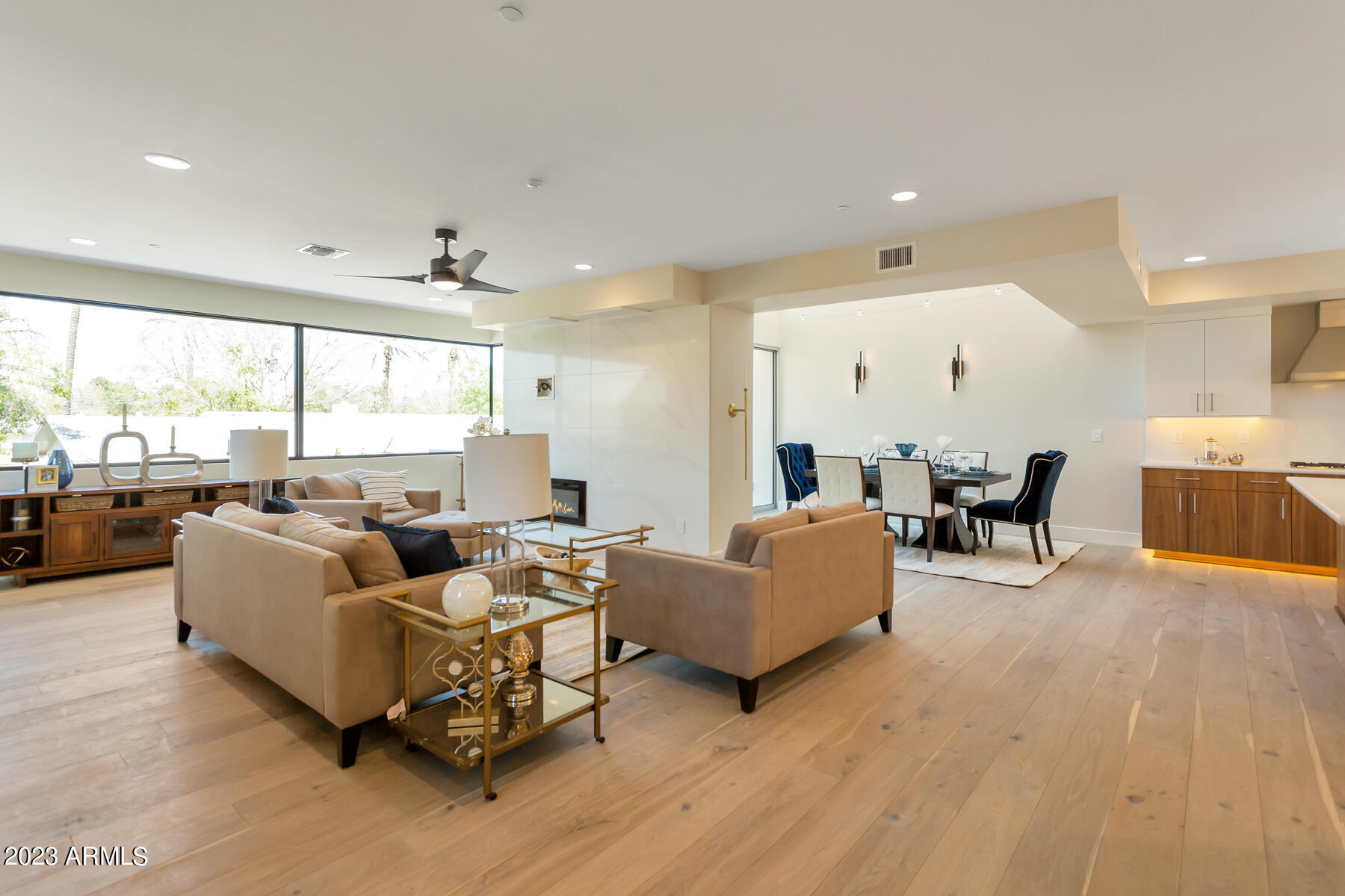 LUXE ON 40TH - Residential Income