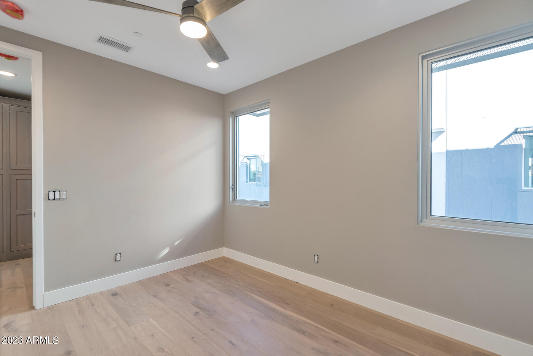 LUXE ON 40TH - Residential Income