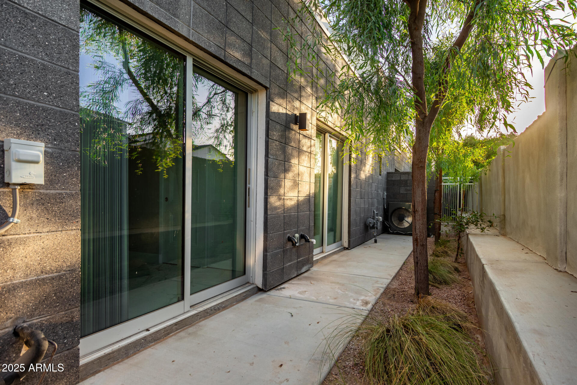 LUXE ON 40TH - Residential Income
