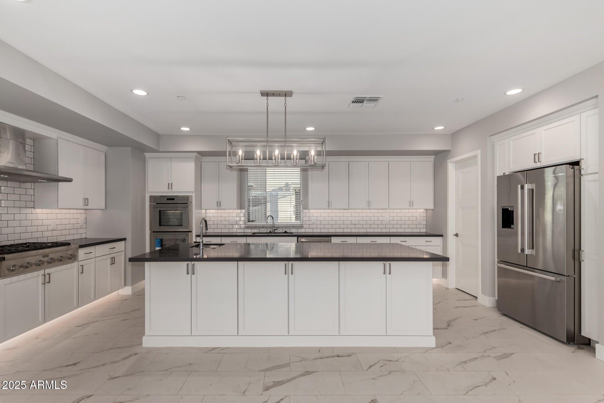 LUXE ON 40TH - Residential Income