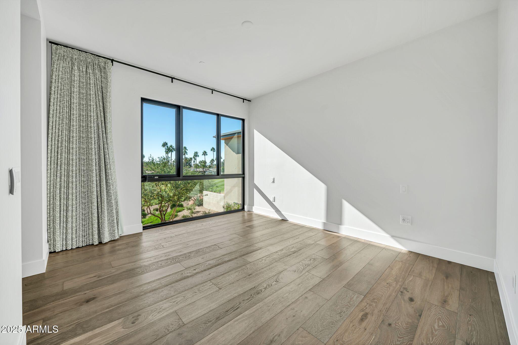 Ascent at the Phoenician Golf Villas - Residential