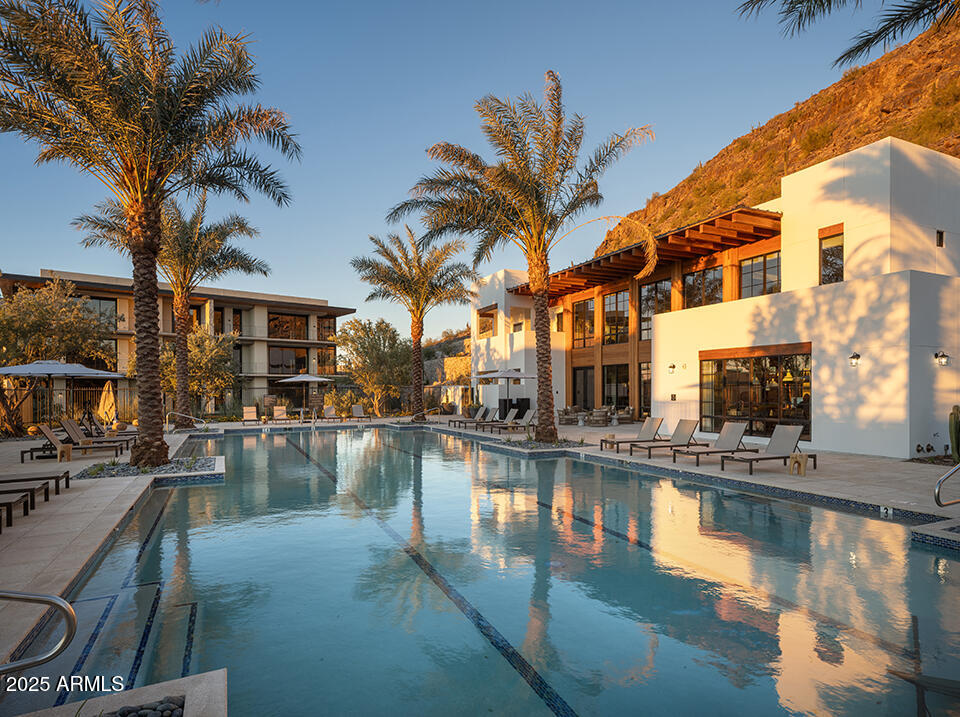 Ascent at the Phoenician Golf Villas - Residential